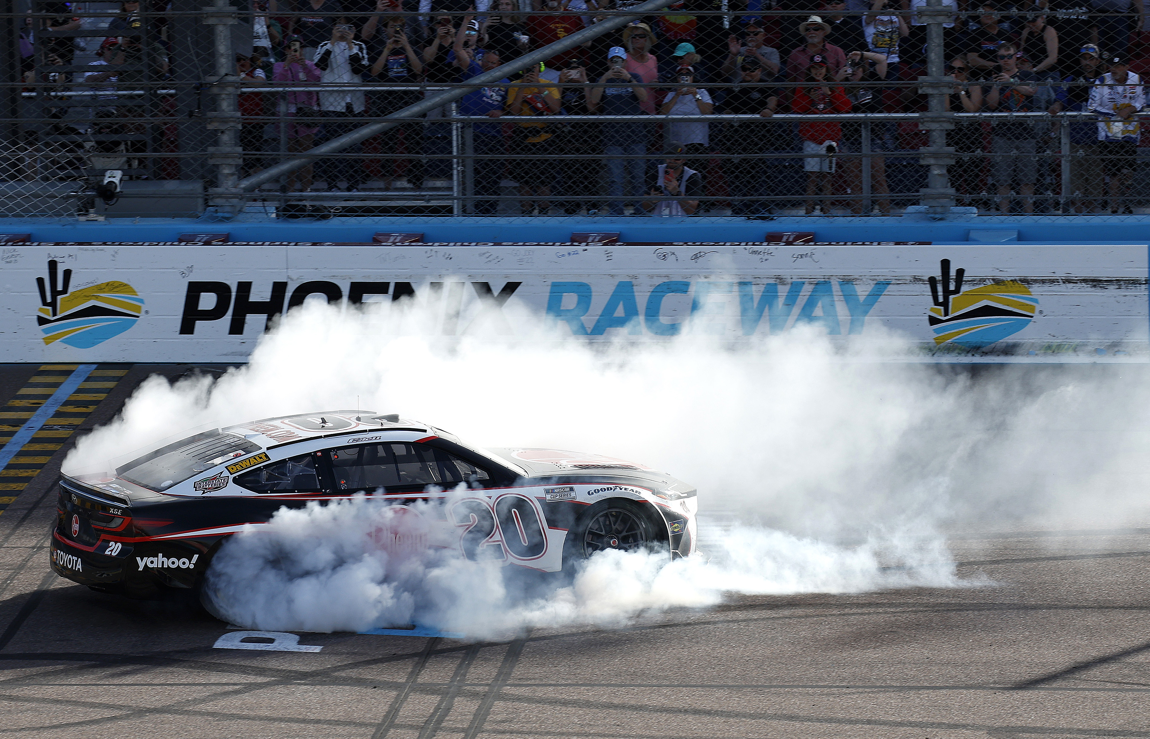 Grammy-Award Winning Rapper Announced For NASCAR Season-End Performance in Phoenix