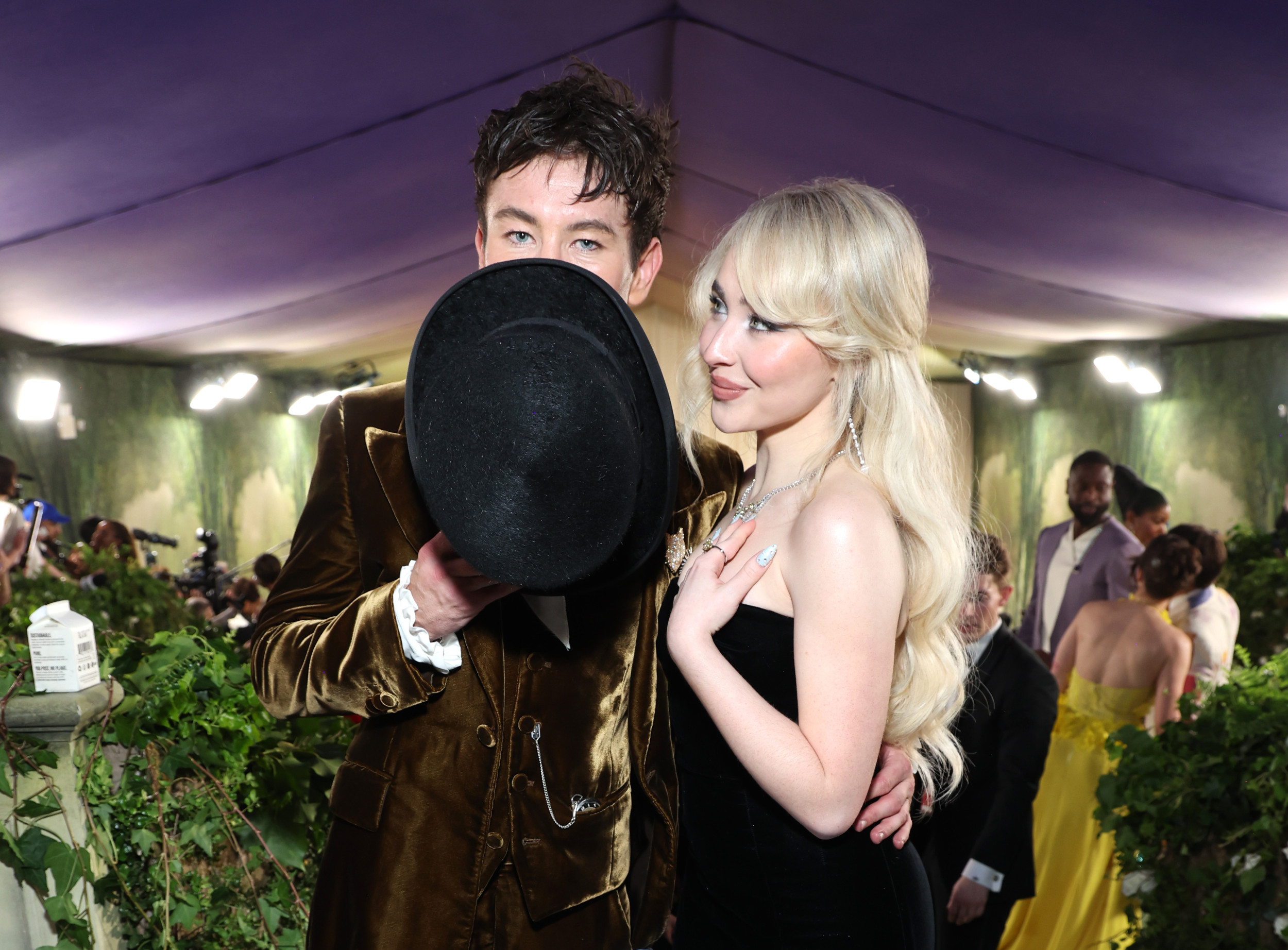 Sabrina Carpenter Opens Up About Her Relationship with Barry Keoghan: Here’s What She Says!