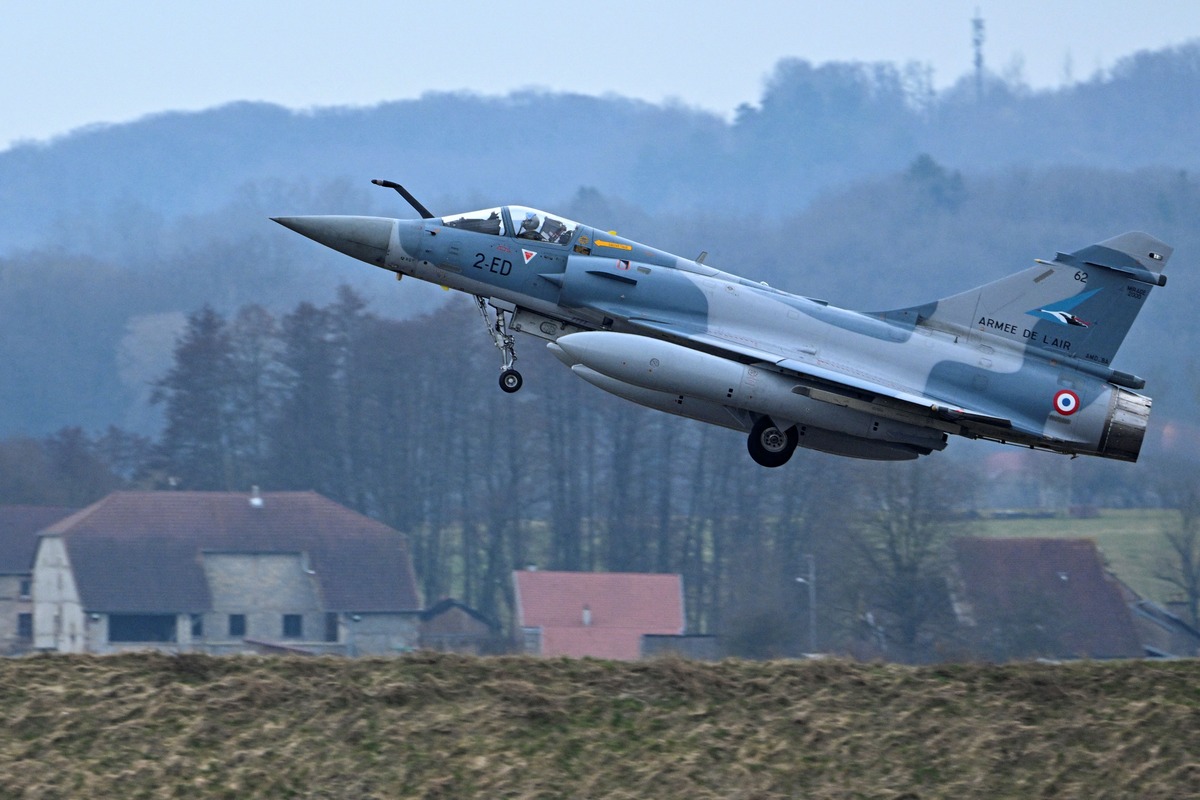 Ukraine Gets Mirage 2000 Fighter Jet Boost From NATO Ally