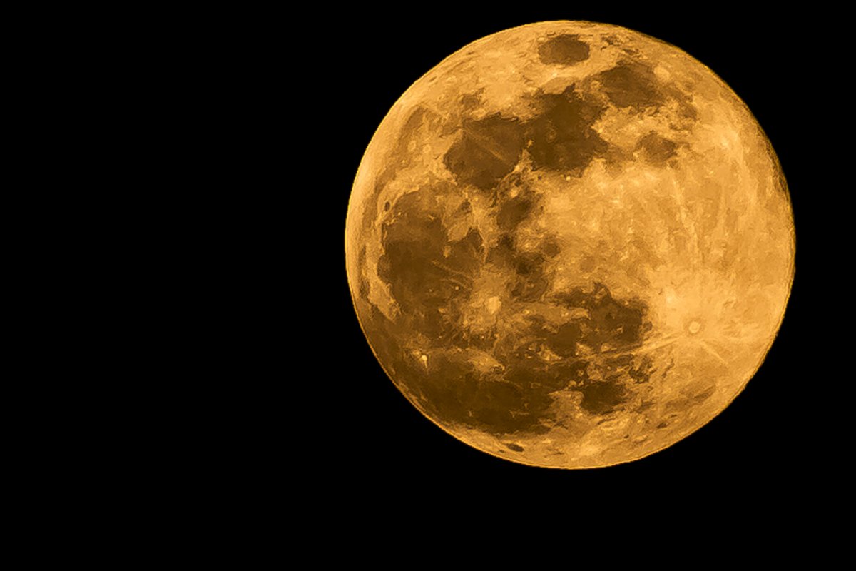 Giant supermoon in italian sky