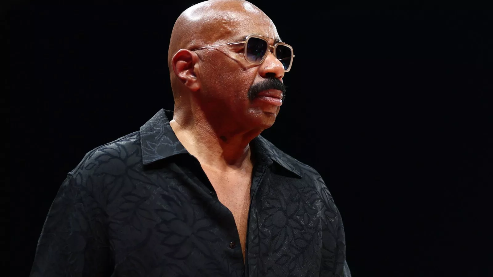 Why 'Family Feud' Fans Are Stunned by Steve Harvey's Transformation - Newsweek