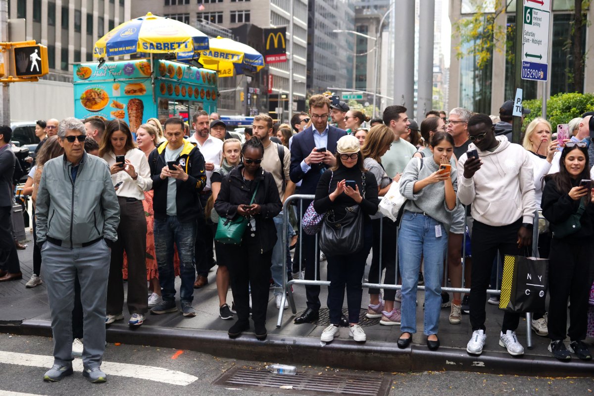 Kamala Harris NYC audience