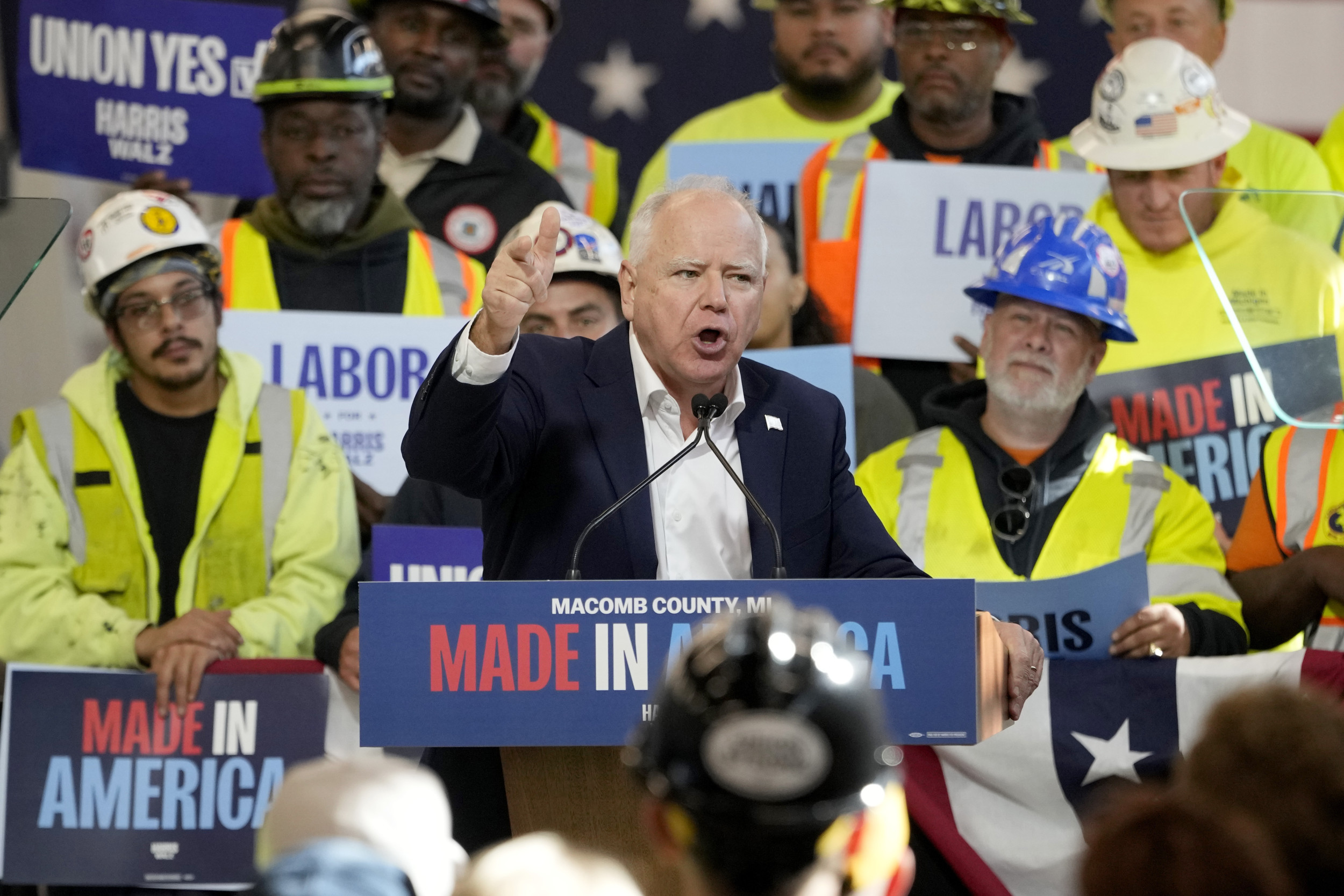 Shocking Tim Walz Lookalike Photos Surface Online - 78ltmq4