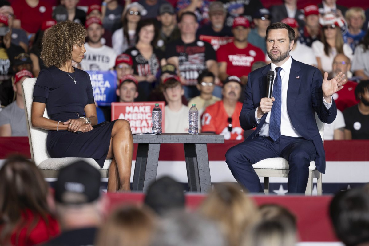 JD Vance Confronted by Dozens of Empty Seats at Pennsylvania Event