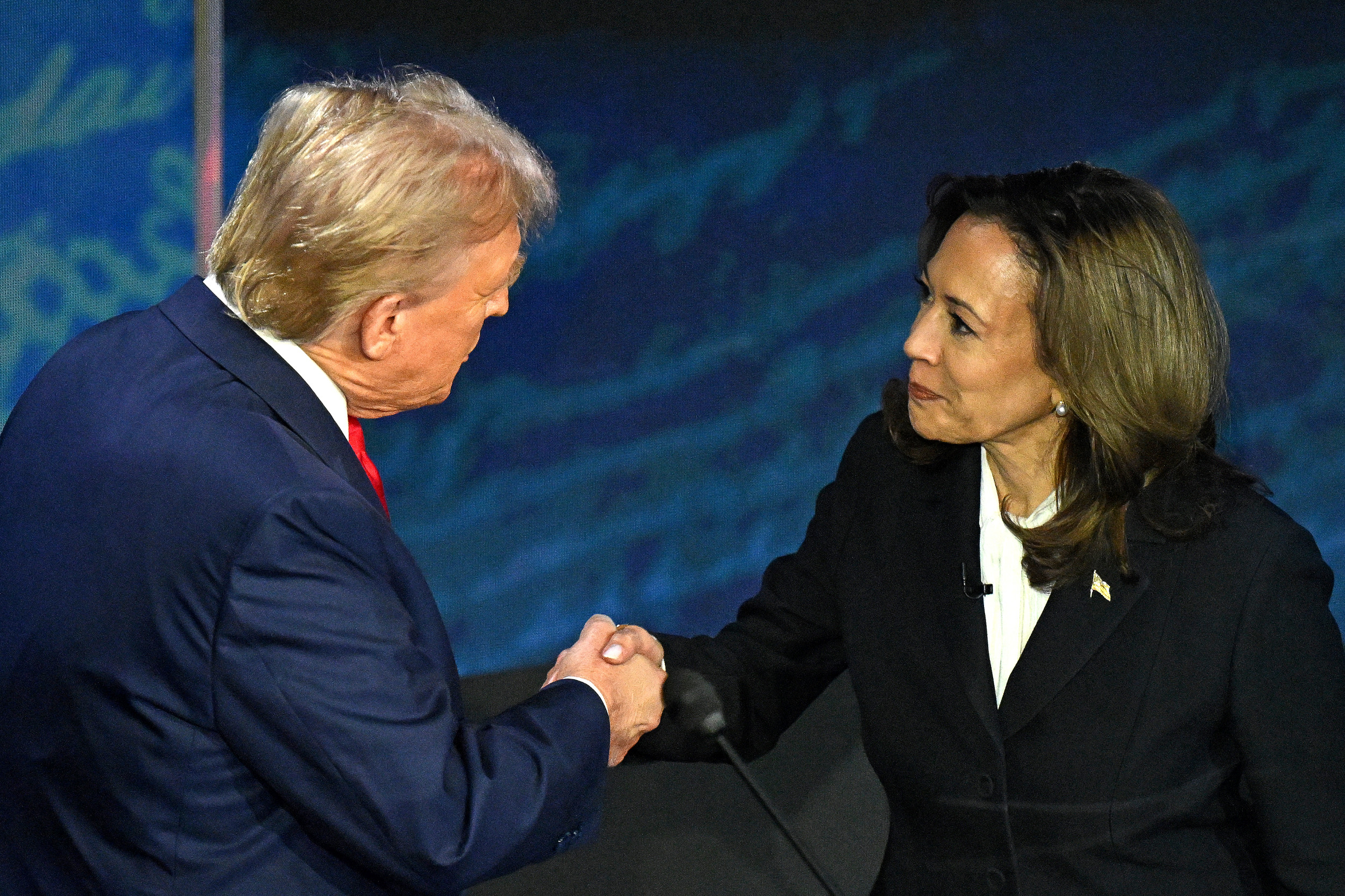 LIVE UPDATES Harris Holds Narrow Lead Over Trump in Latest Polls