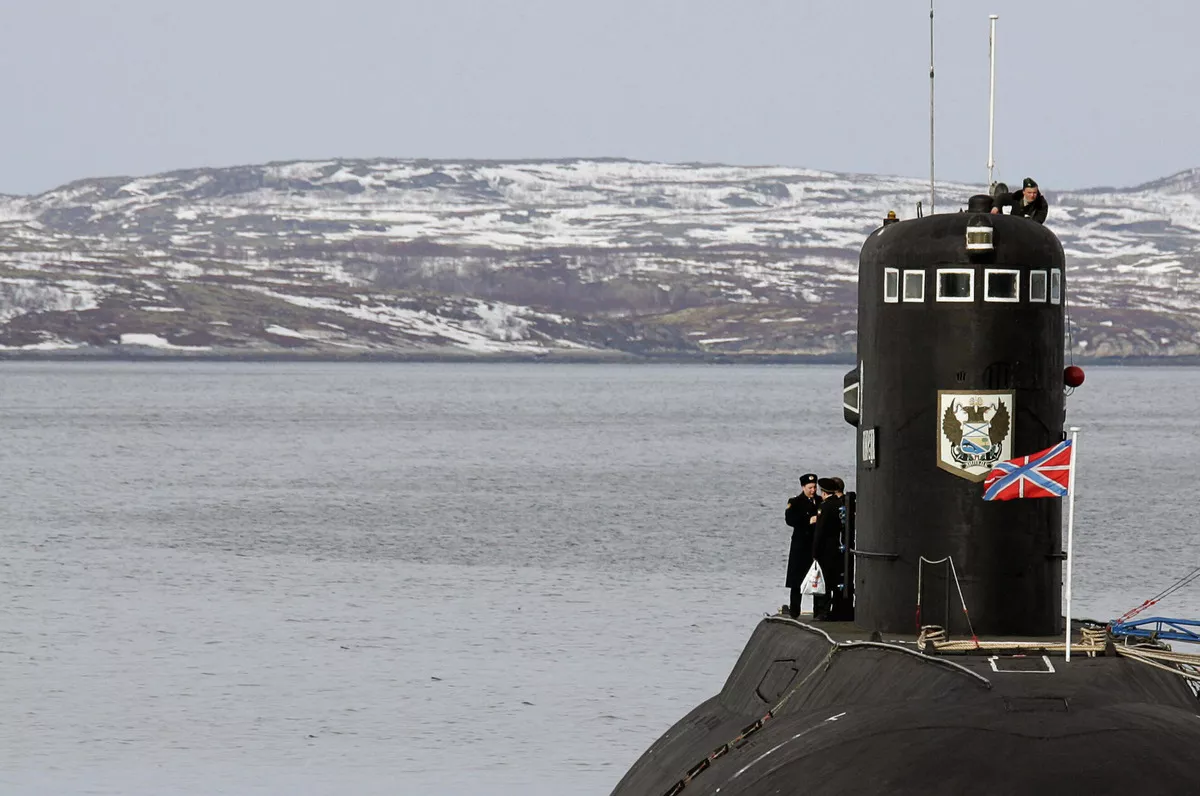 https://d.newsweek.com/en/full/2496490/russian-sub-murmansk.webp