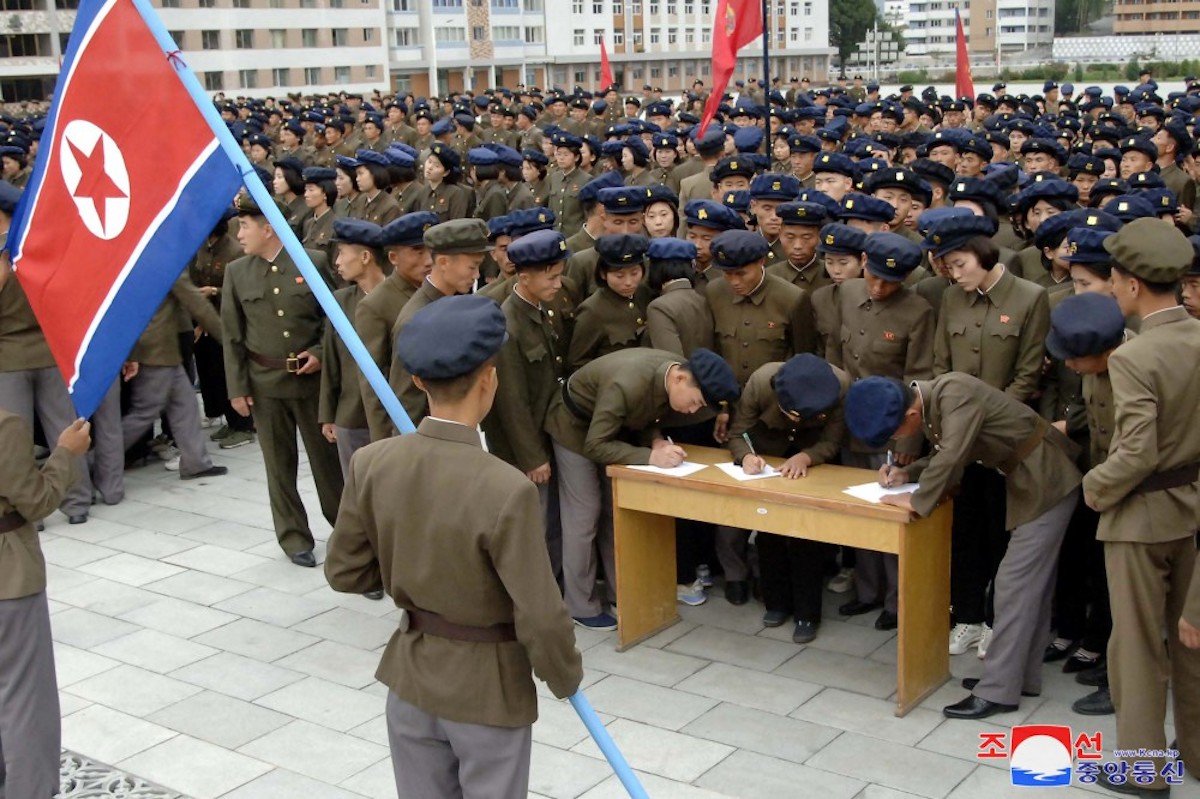 north korean youths enlisting military