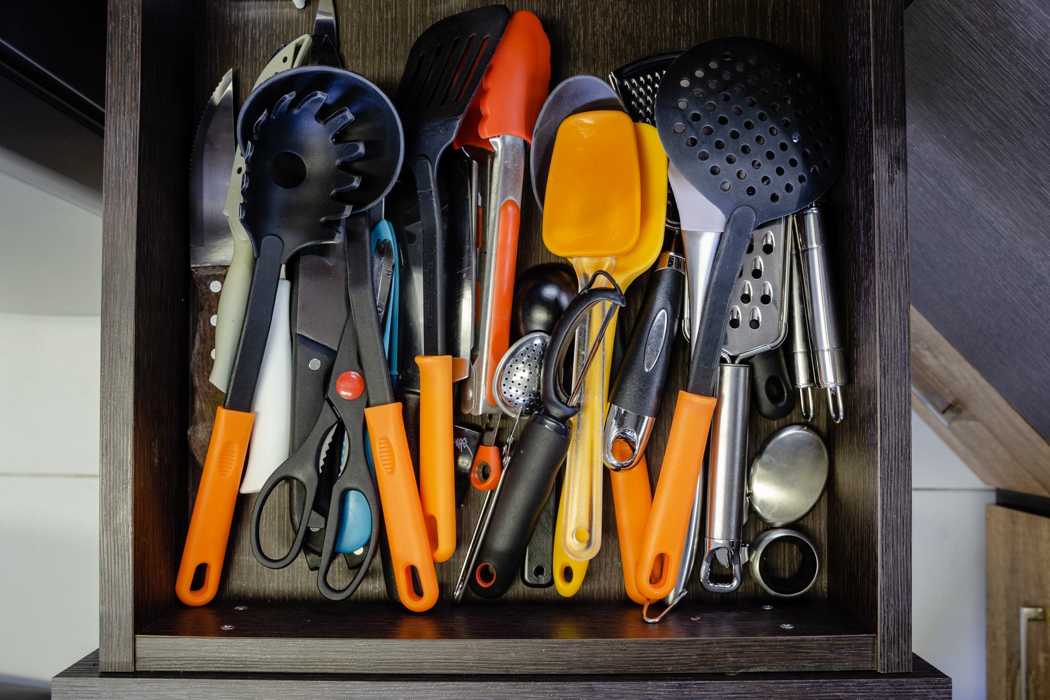 Woman Breaks Up With Ex Over Their Cutlery Drawer, Internet Goes Wild