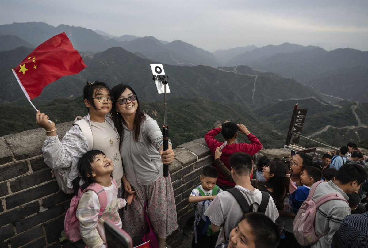 Family Poses on Great Wall of China