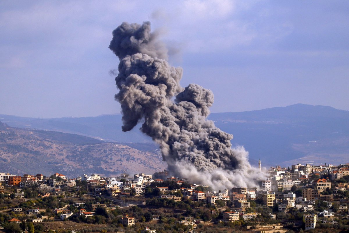 Israel, targets, southern, Lebanon, village