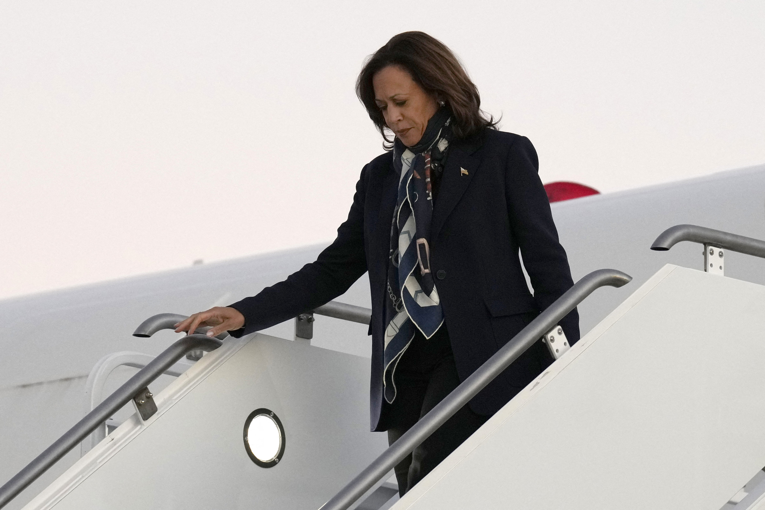 Kamala Harris Gets Bad Sign from New National Poll Kamala Harris Gets Bad Sign from New National Poll