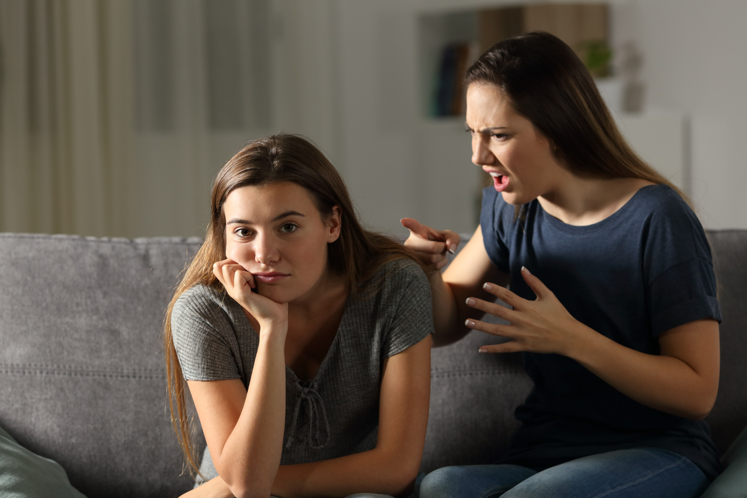 Woman Comforting Girlfriend Over the Phone Not Prepared for What Nosy Friend Does