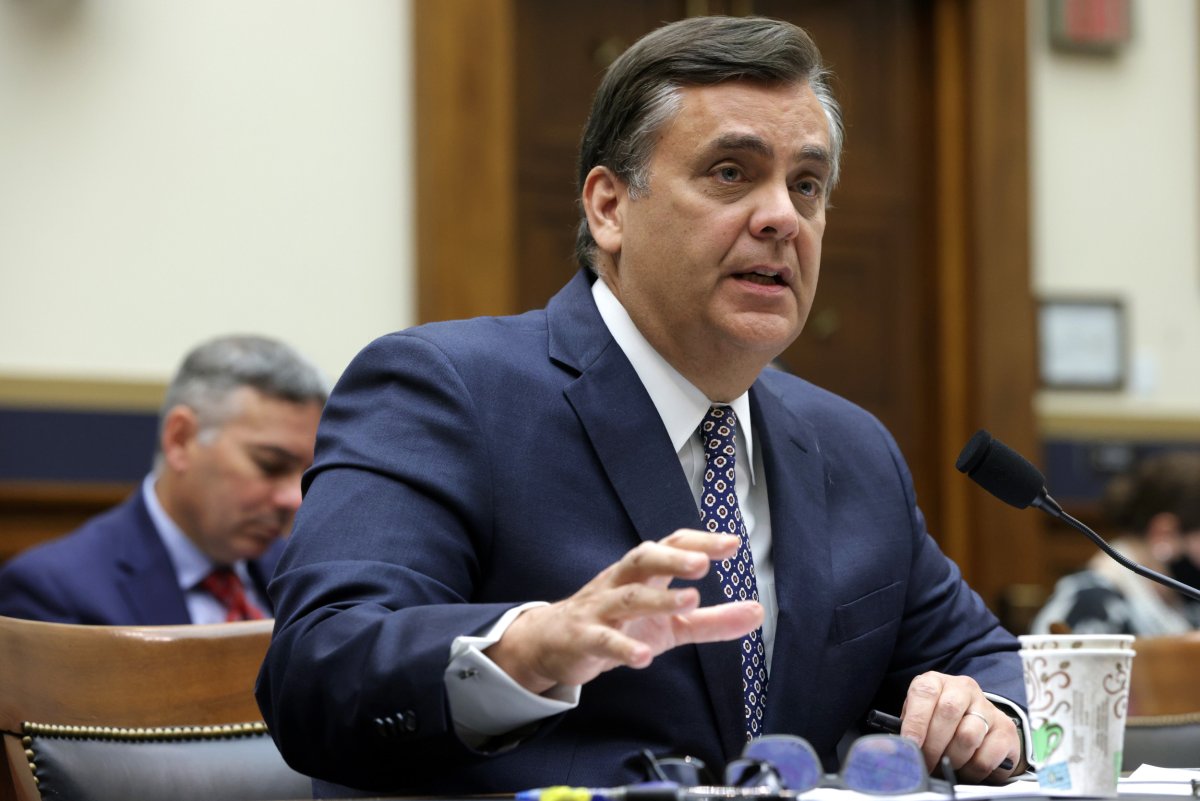 Jonathan Turley Experto Legal