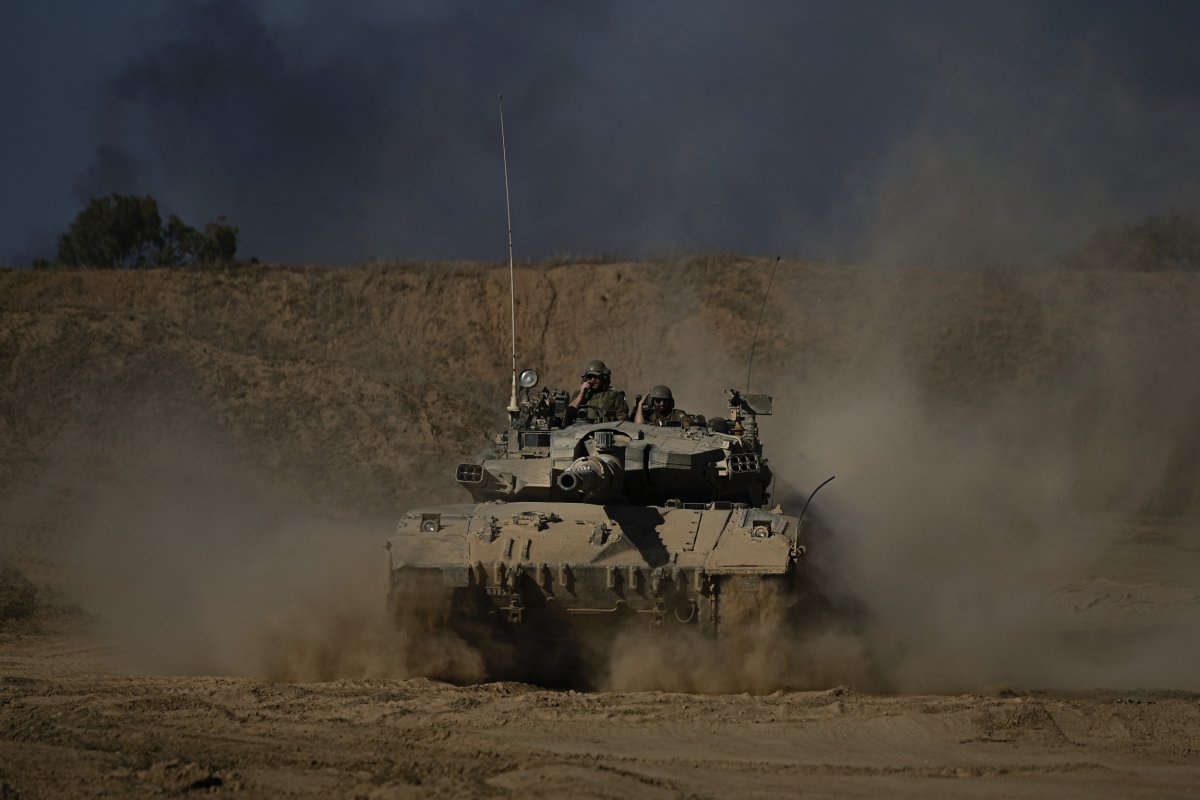 Israeli tank on the border with the Gaza Strip