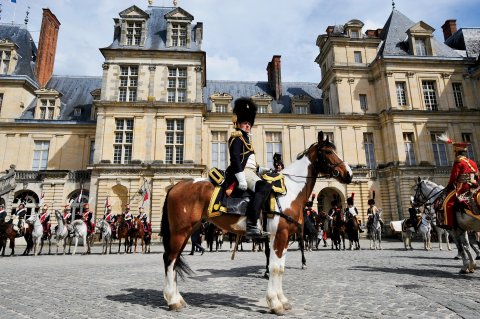 5.9_PG0419_Napoleon_02 5.9_PG0419_Napoleon_02