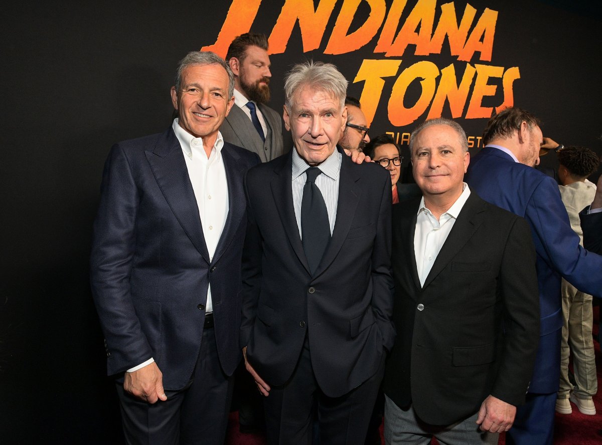 Bob Iger, Harrison Ford y Alan Bergman