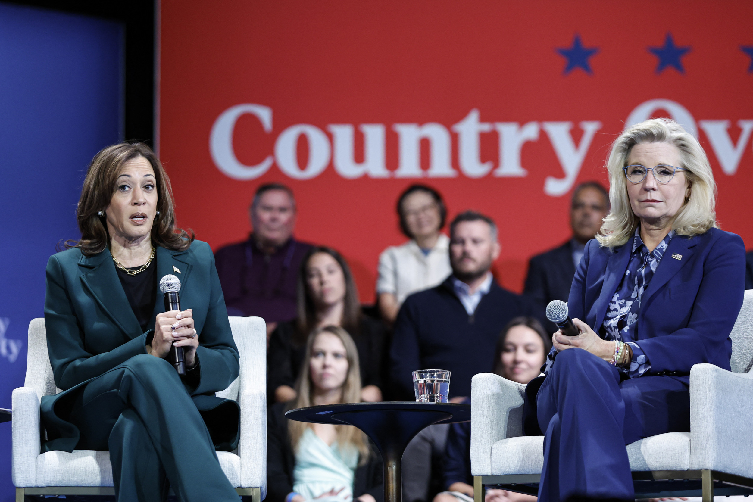 Kamala Harris Cozying Up to Liz Cheney Could Backfire—Here's Why