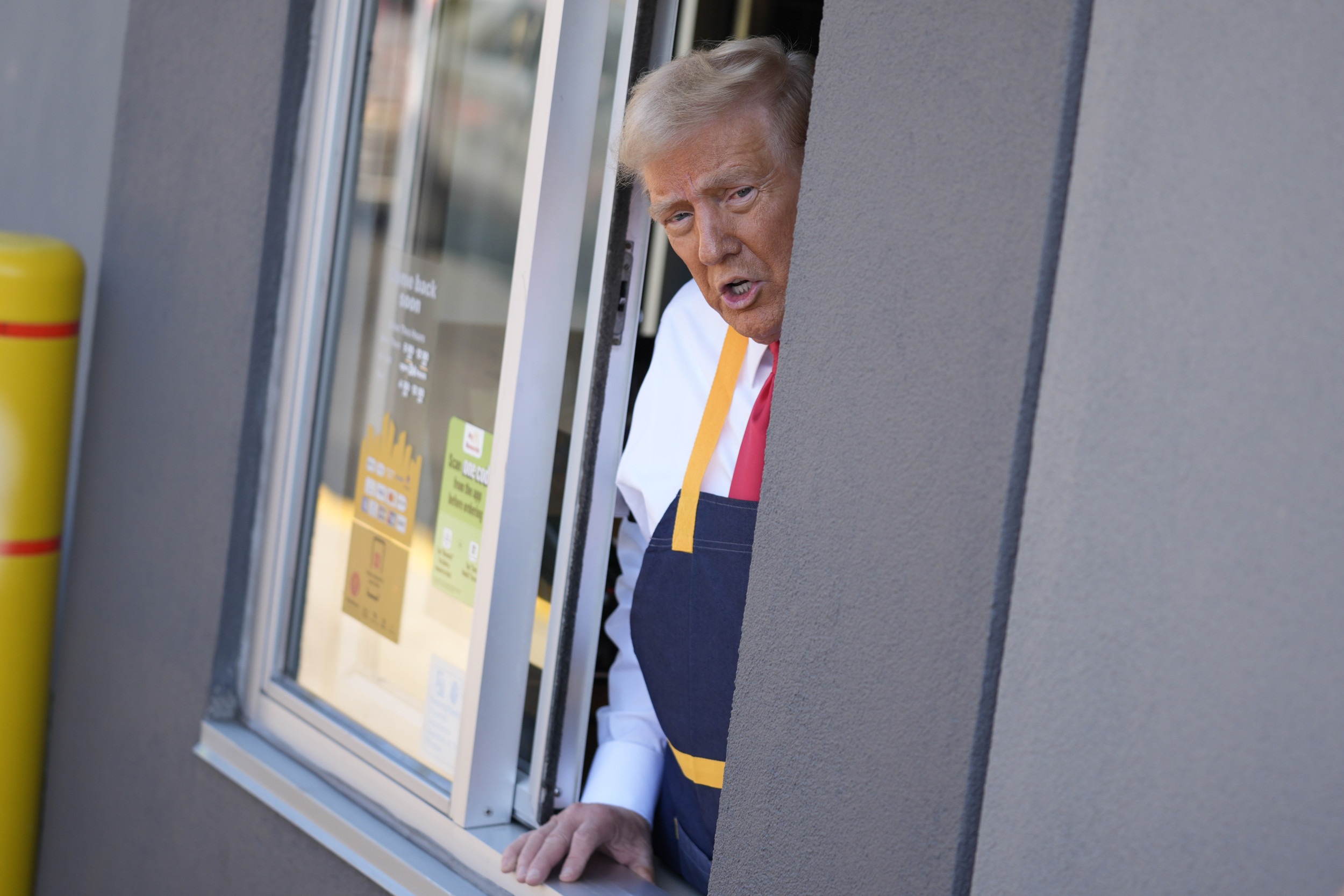 Trump at McDonalds drive-thru, PA, 2024