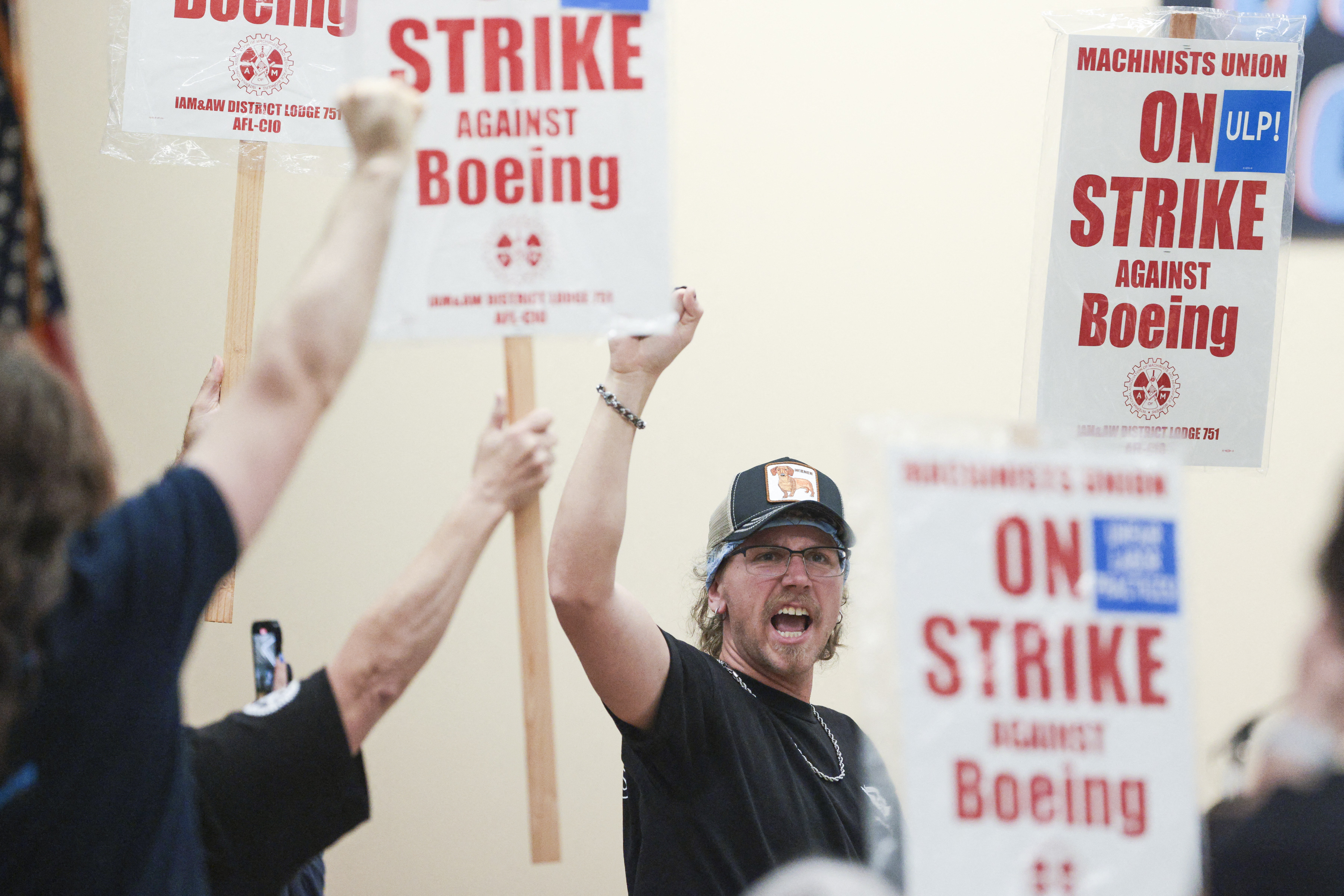 Boeing Faces $6 Billion Loss As Striking Workers' Vote Looms - Newsweek