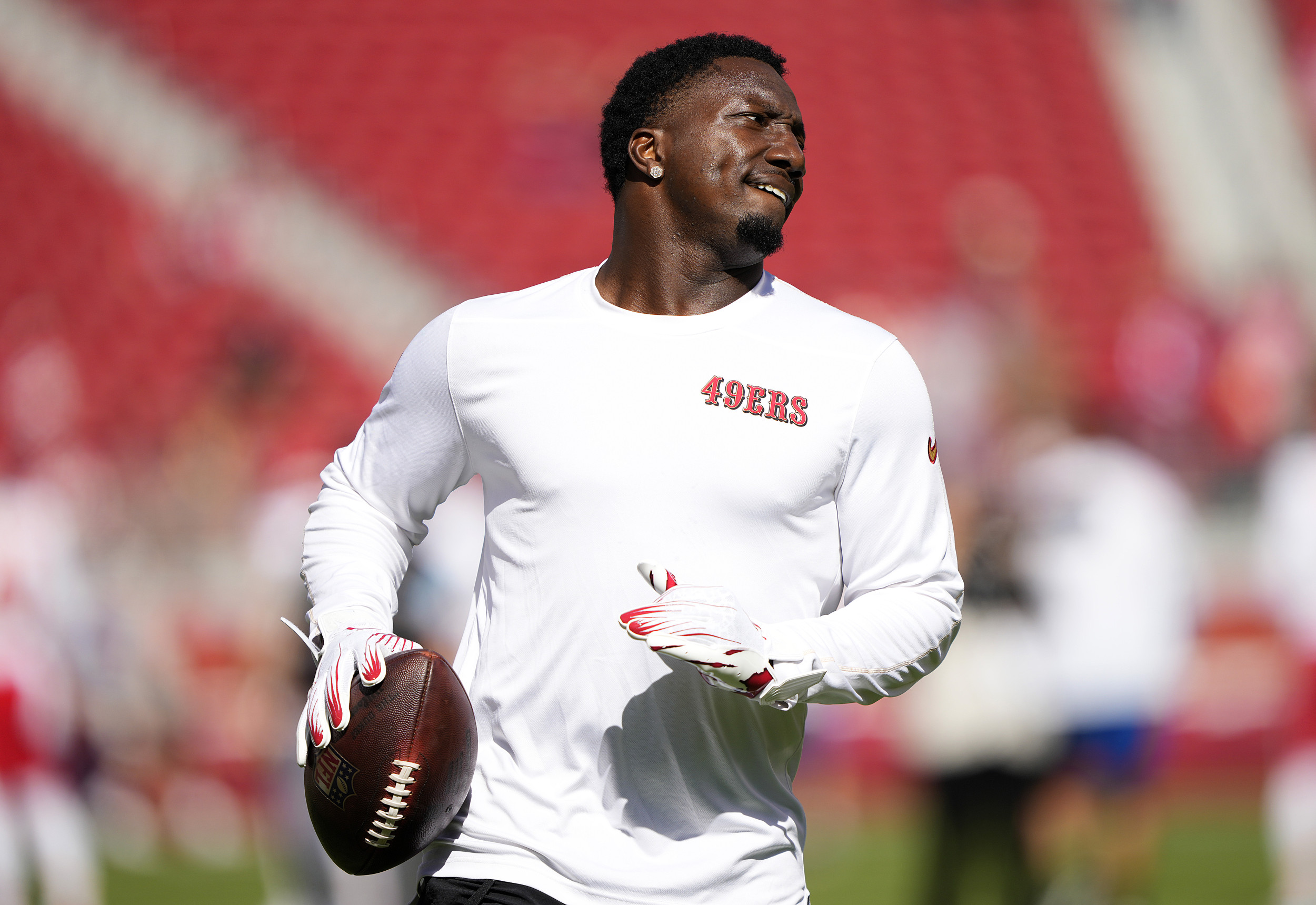 Deebo Samuel von den 49ers erhält nach Krankenhausaufenthalt ...