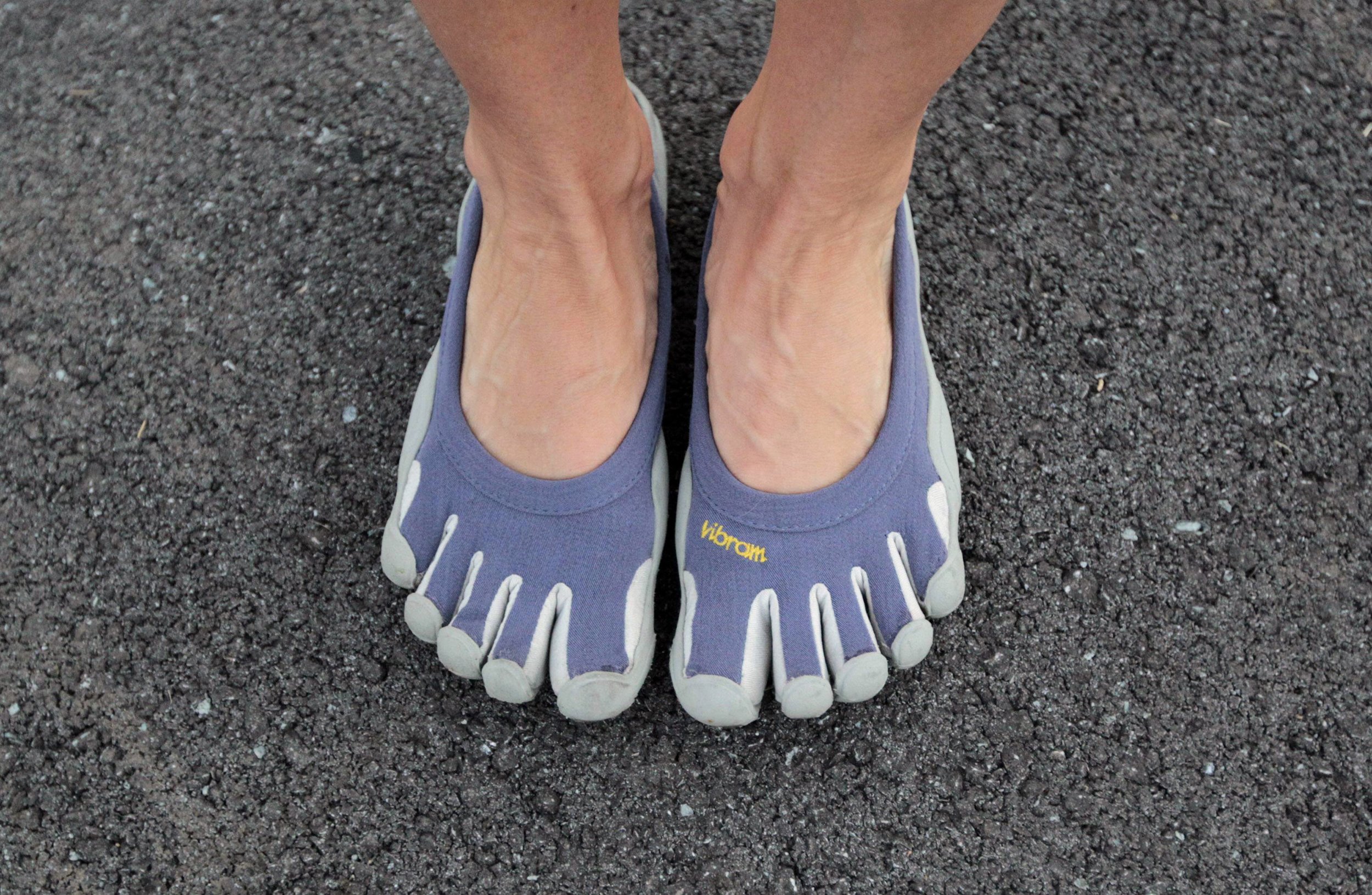 vibram foot gloves