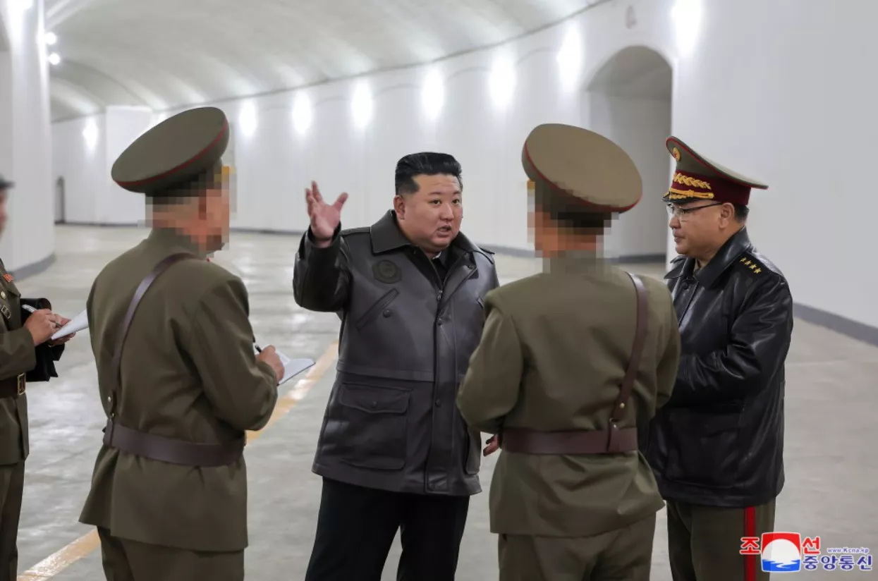 https://d.newsweek.com/en/full/2504102/kim-speaks-military-officials.webp