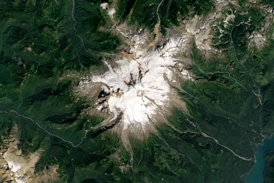 https://d.newsweek.com/en/full/2504237/mount-baker.webp