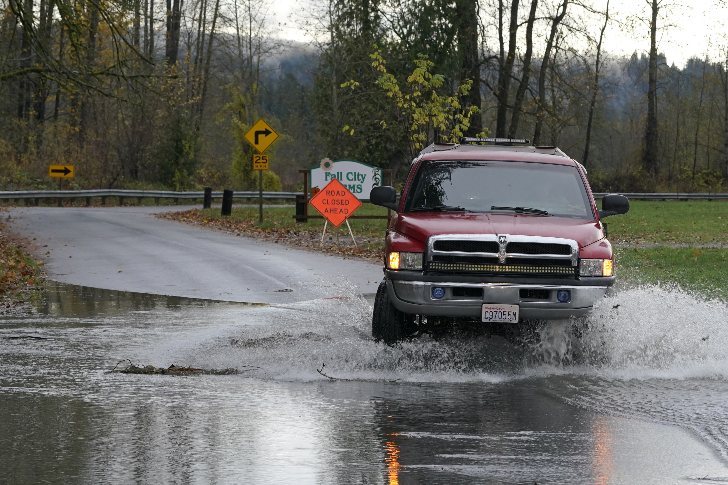 Powerful Atmospheric River Set to Drench Washington and Oregon This Weekend