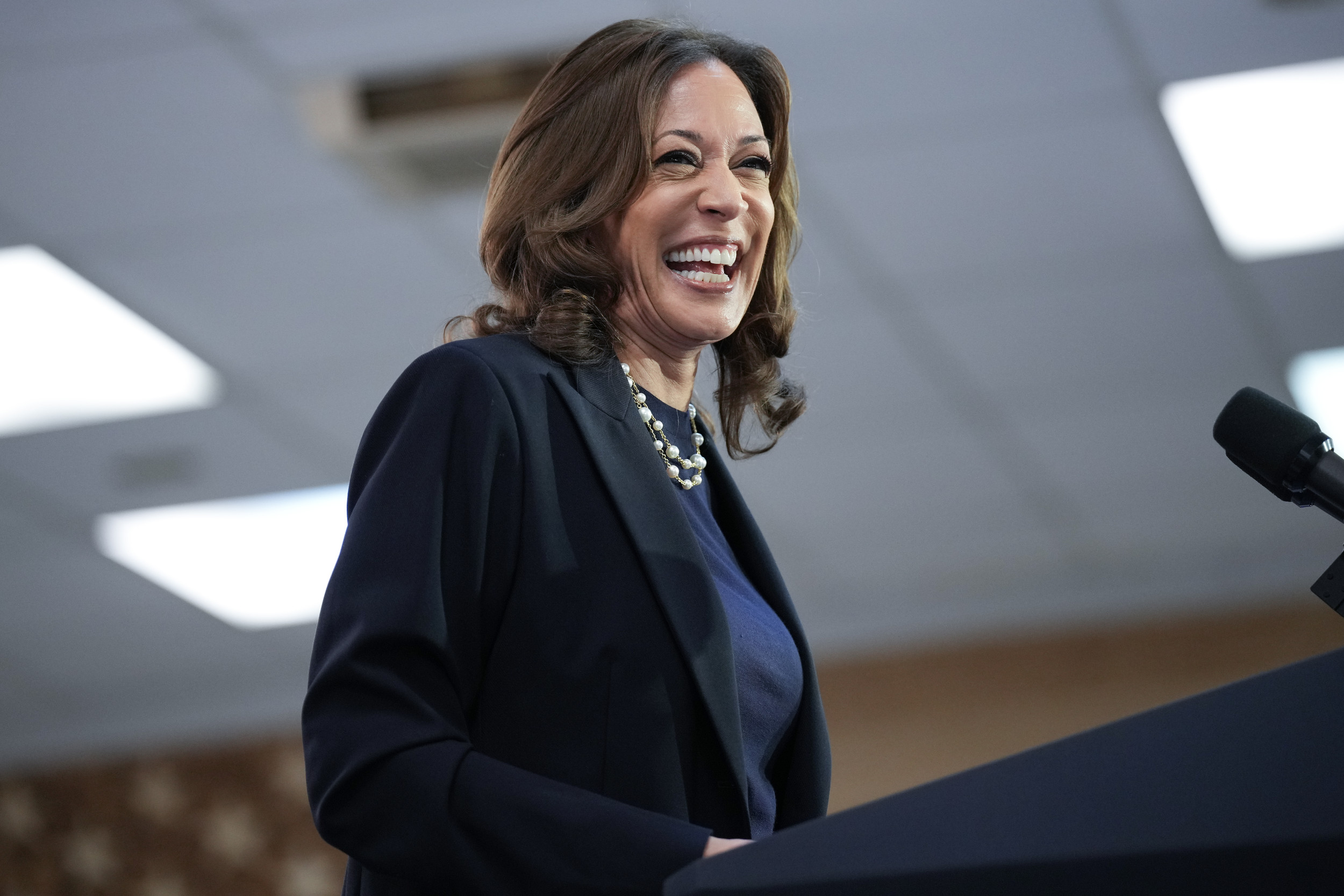 Kamala Harris will achieve a 'comfortable' victory, conservative expert predicts