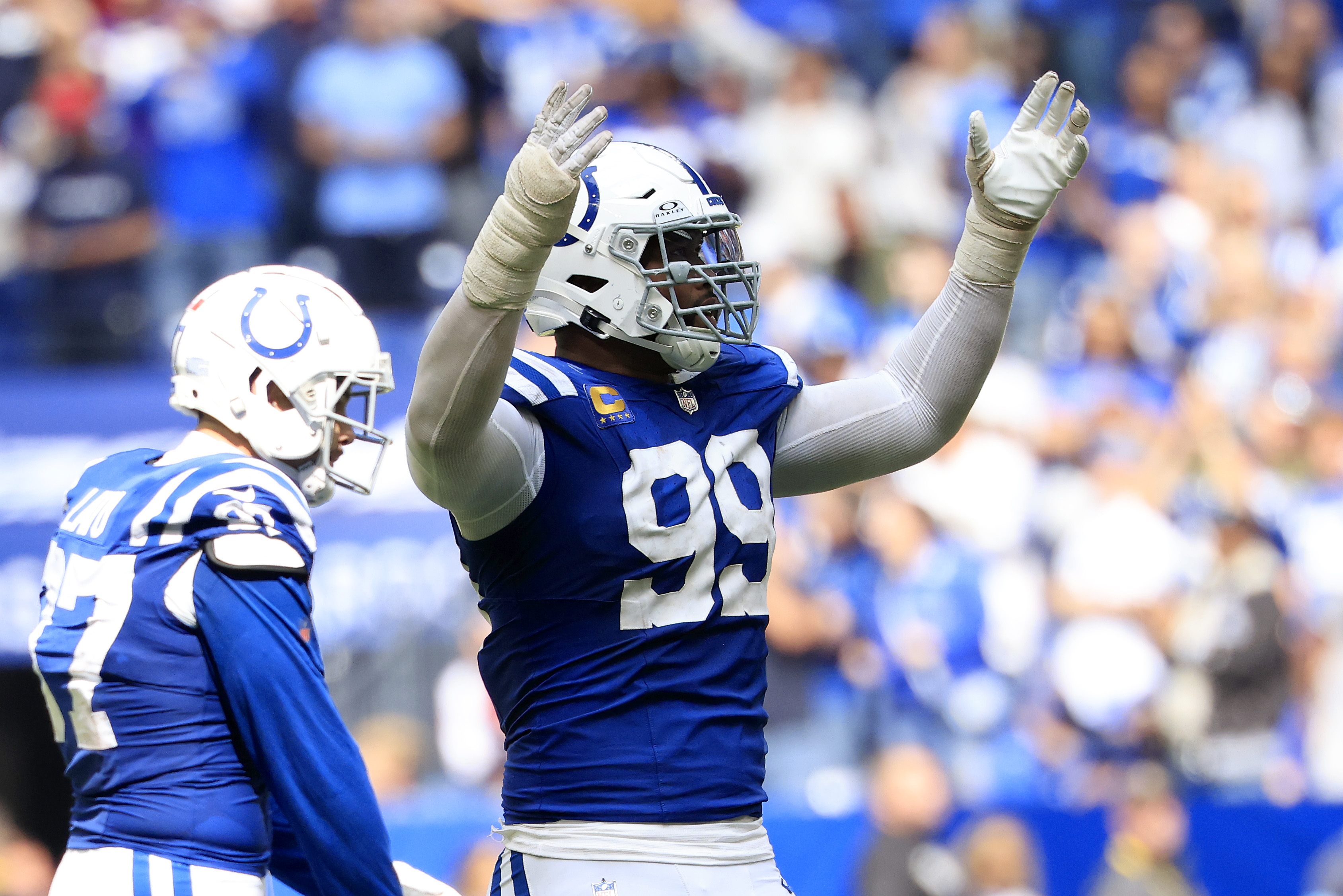 Colts Activate All-Pro DL, Will Play Against Texans - Newsweek