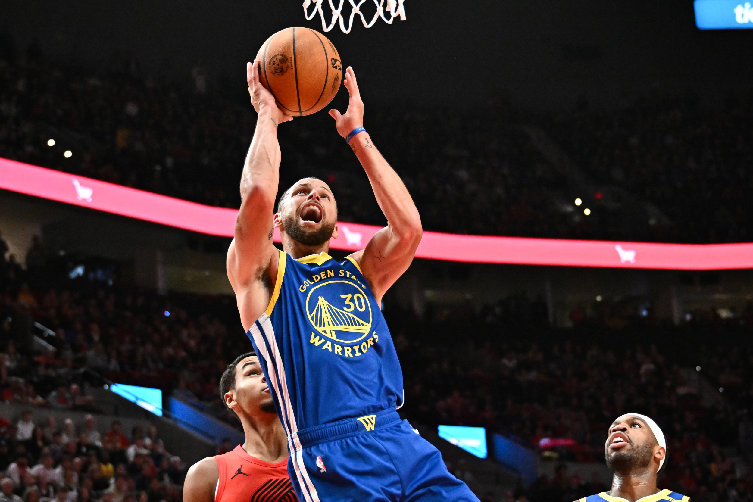 Warriors Set NBA Records with Historic Start to New Season