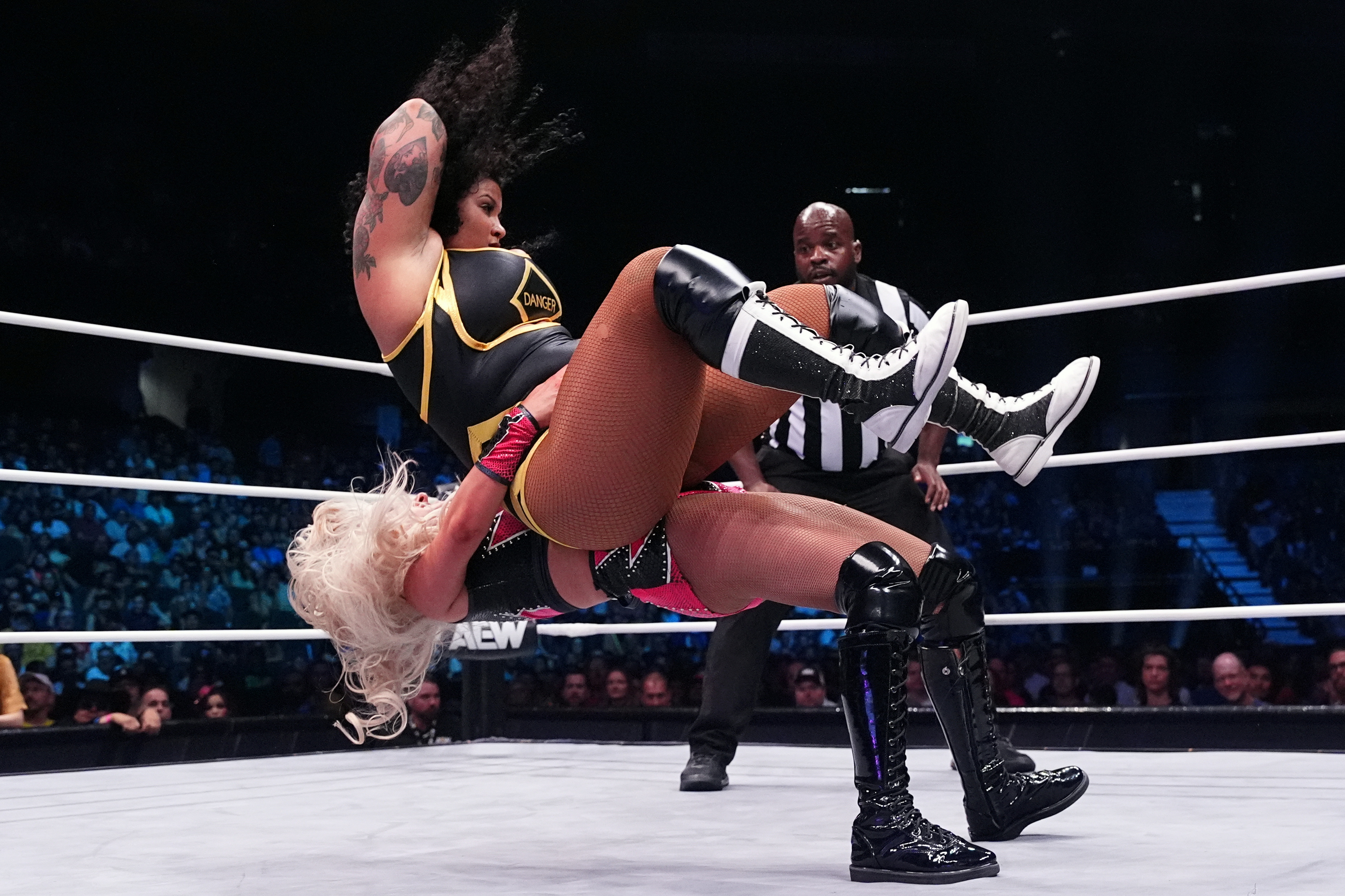 Fan-Favorite AEW Superstar Pulled From Event Due To Injury