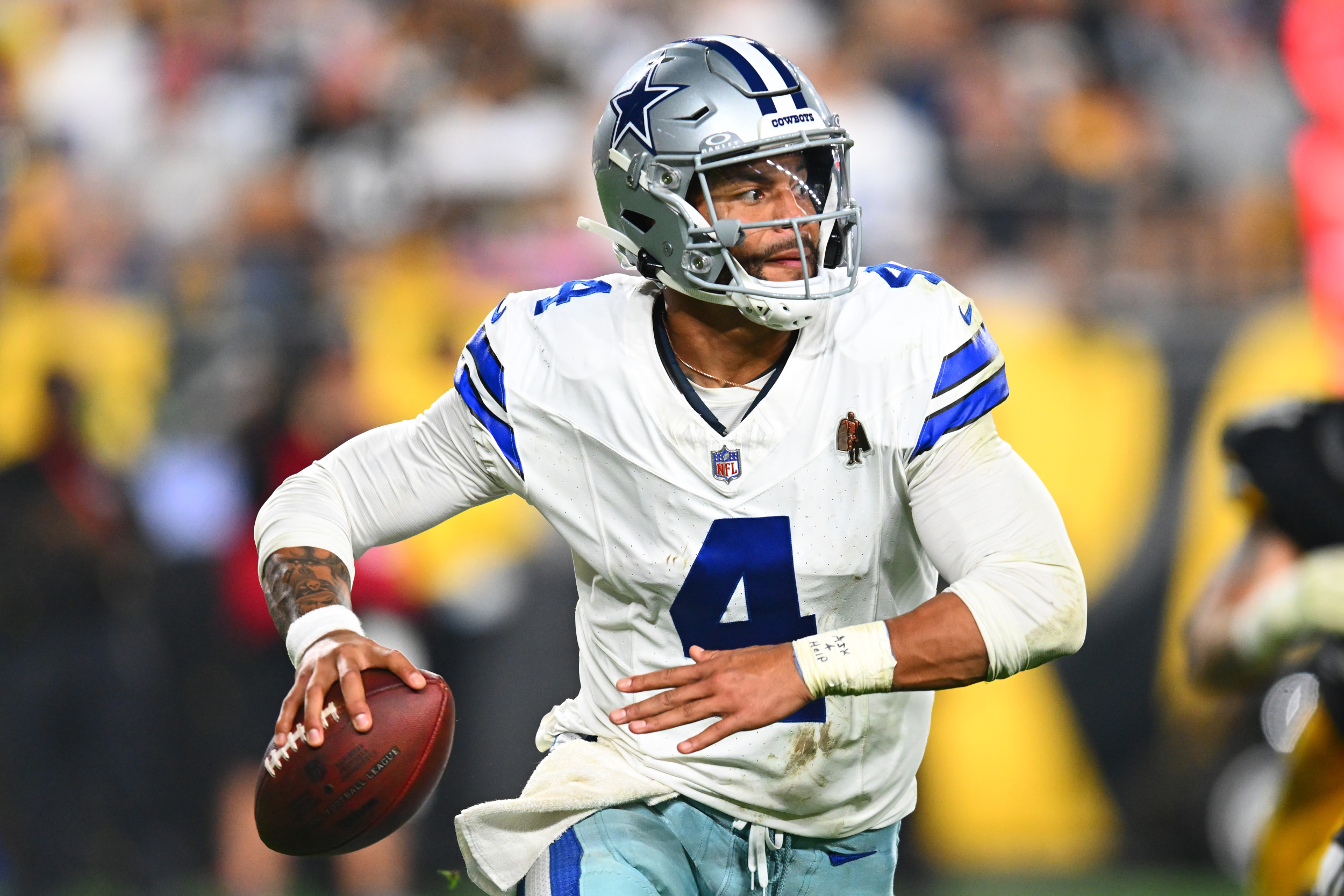 Dak Prescott Drops Honest Take on Early Impact of Ex-Steelers Wideout