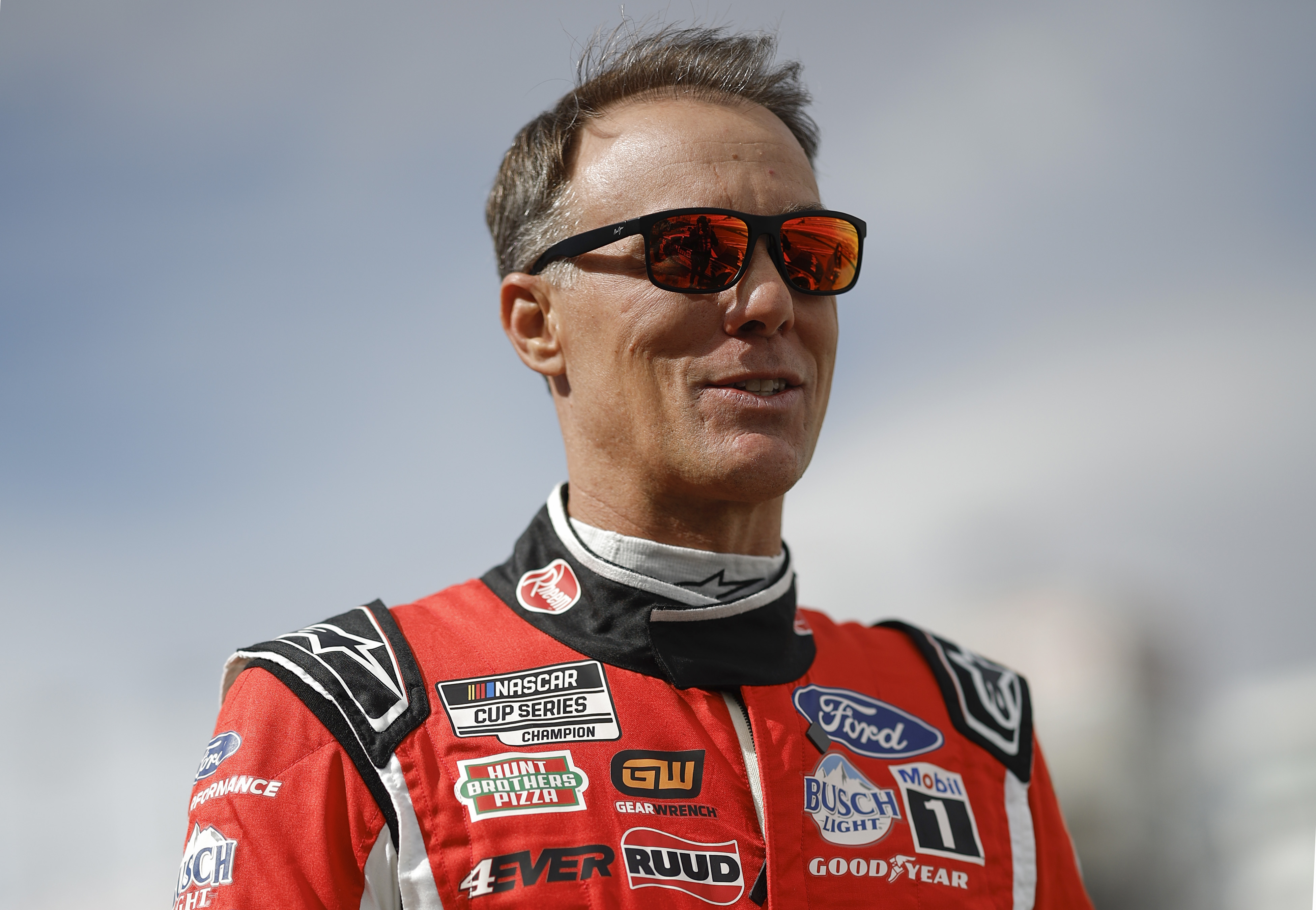Deathly Sick' Kevin Harvick Pushes Through Unbearable Illness in Vegas in  Big Reveal - Newsweek