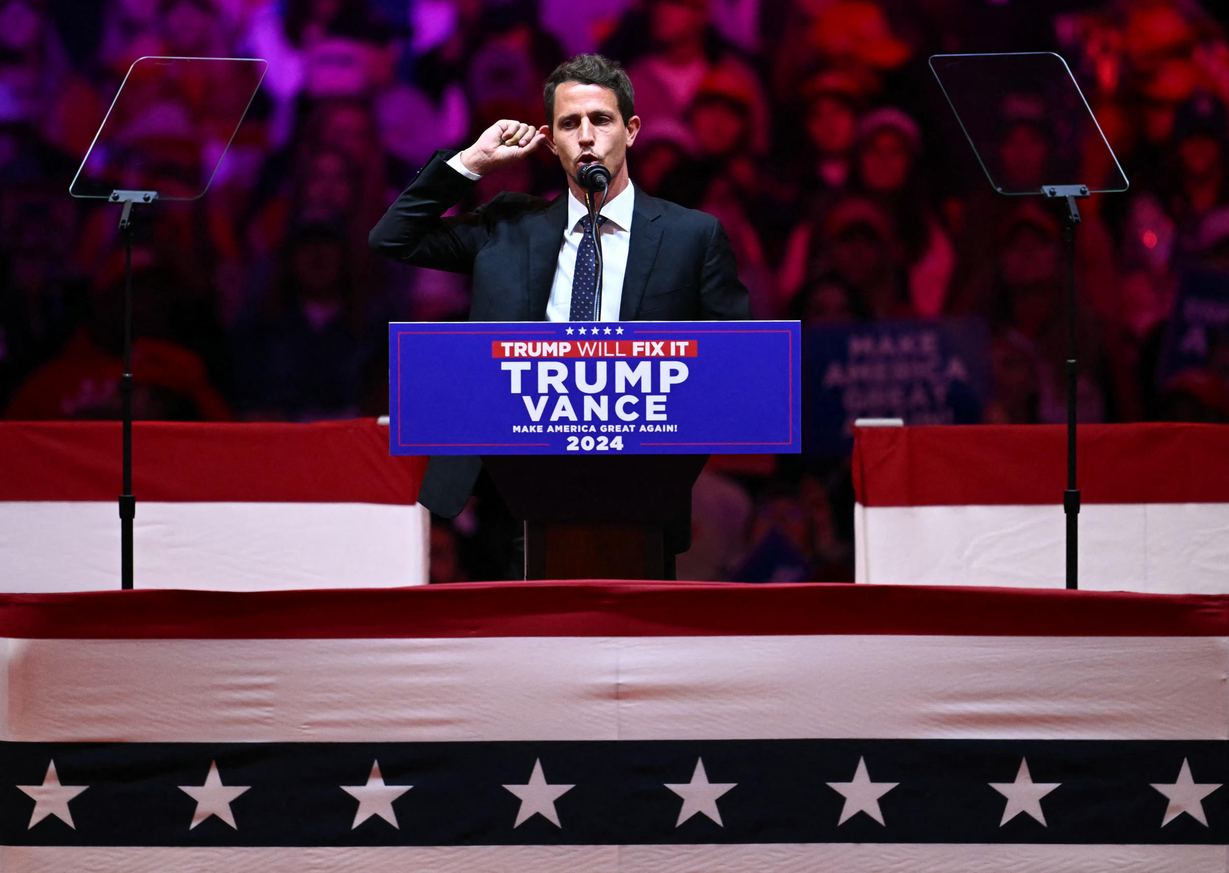 Trump rally speaker calling Puerto Rico 'pile of garbage' sparks fury