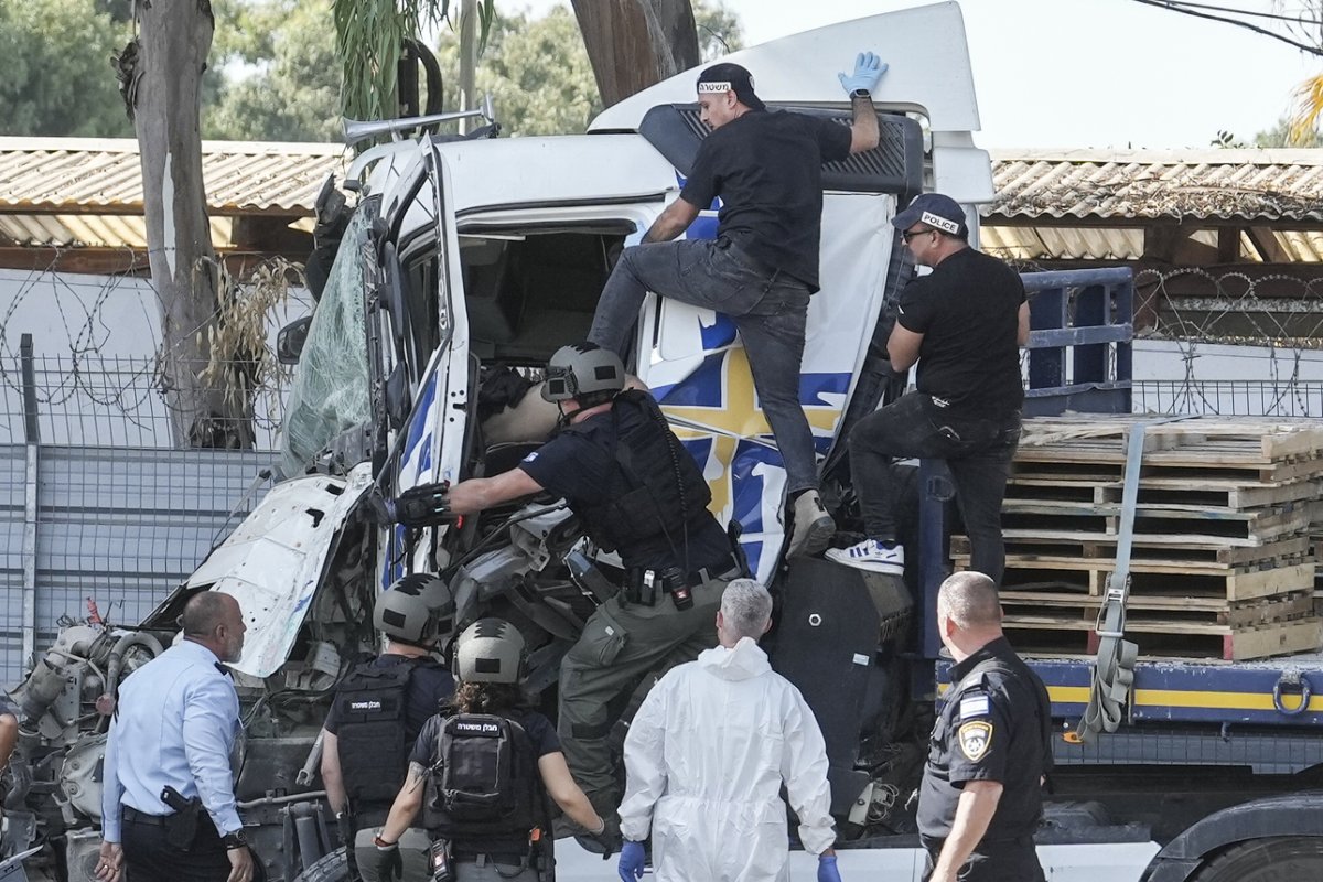 bomb attack, Tel Aviv, Israel