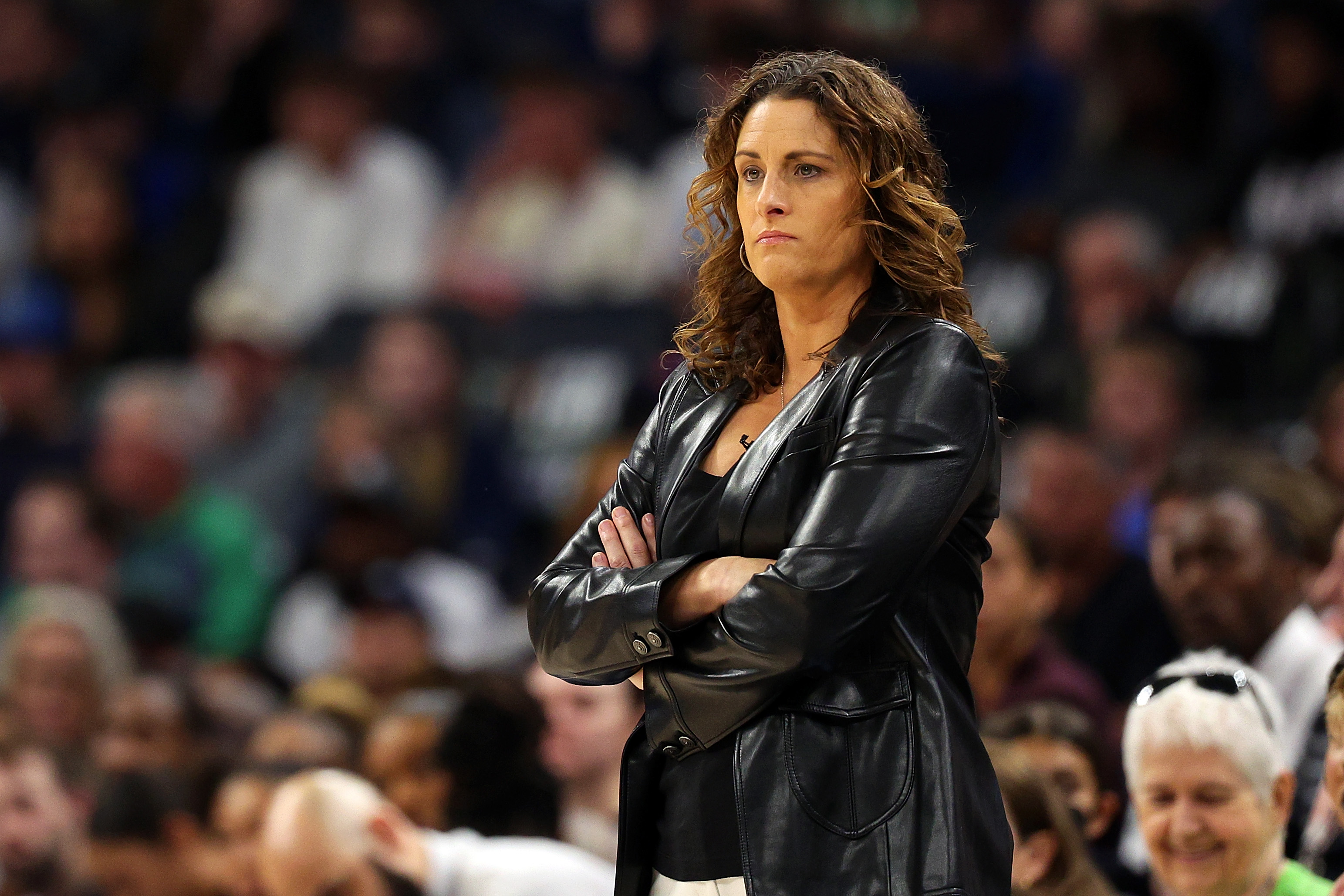 Connecticut Sun Part Ways with Stephanie White: WNBA Sees 7th Head Coach Opening