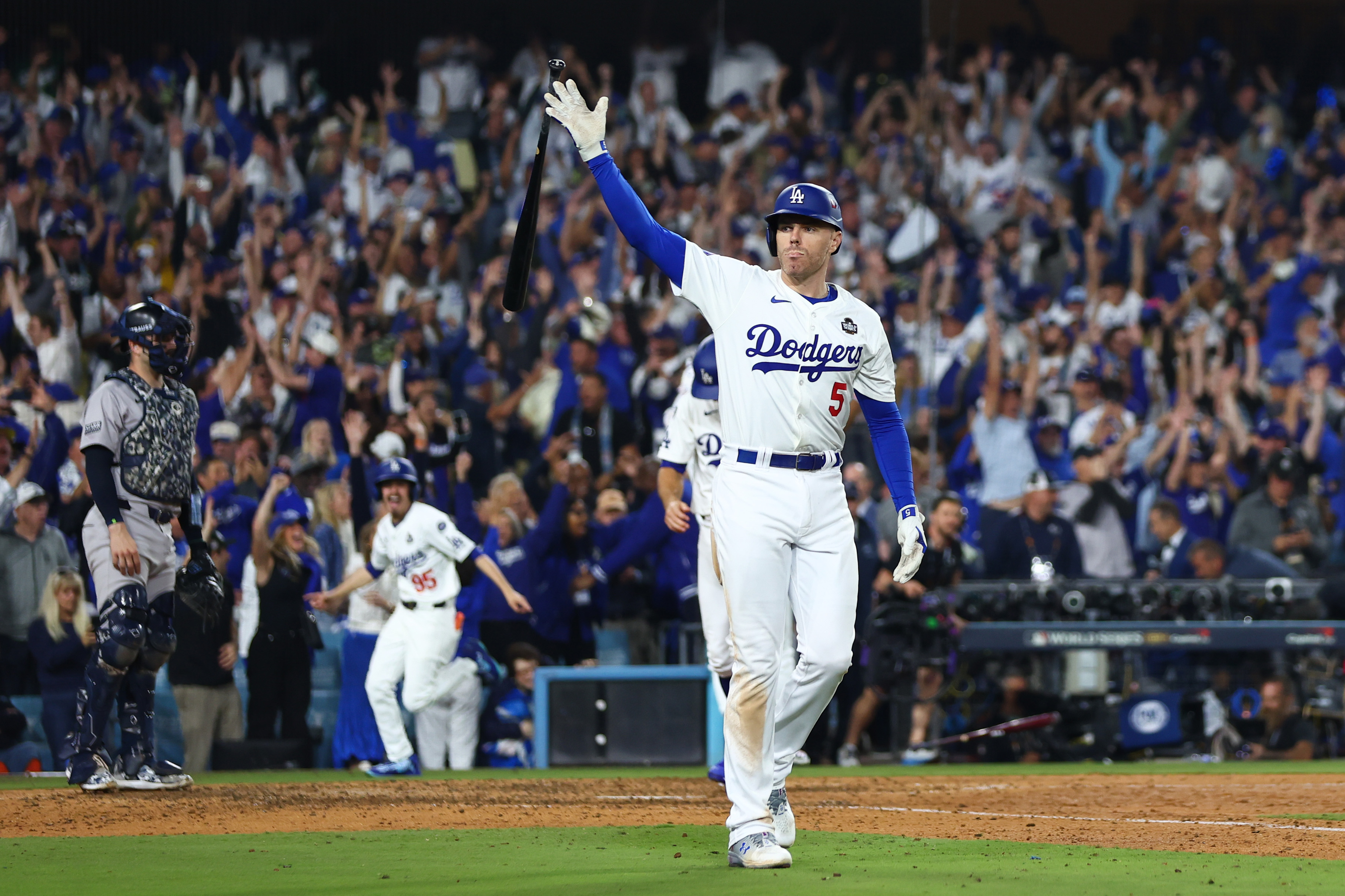 World Series News: Dodgers Push Yankees to Brink With Game 3 Win