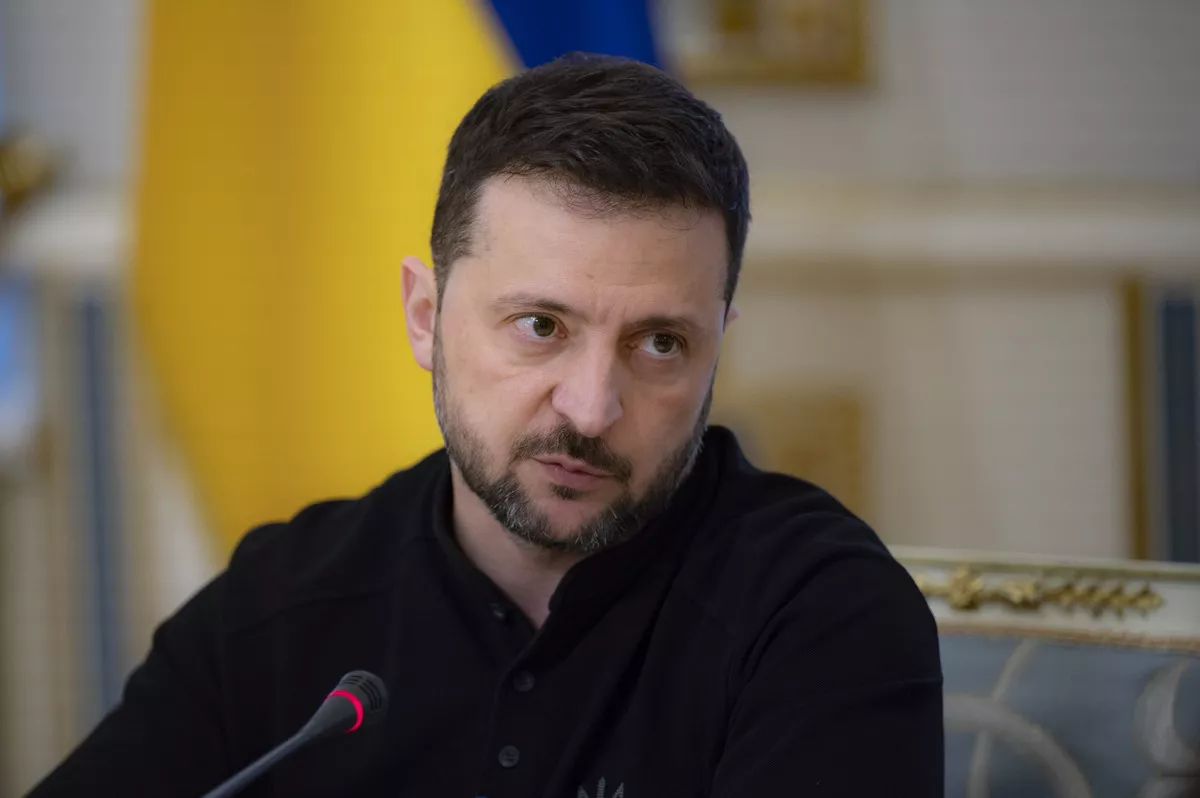 https://d.newsweek.com/en/full/2506397/president-zelensky.webp