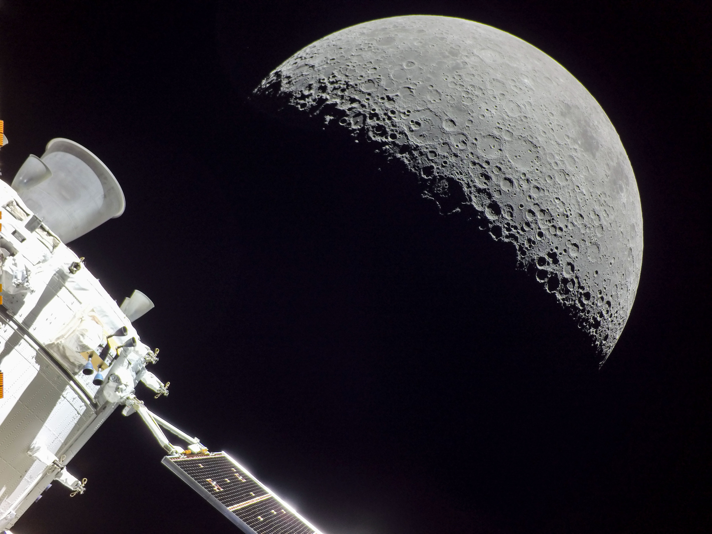 China Could Outpace US in Race to Moon, Expert Says