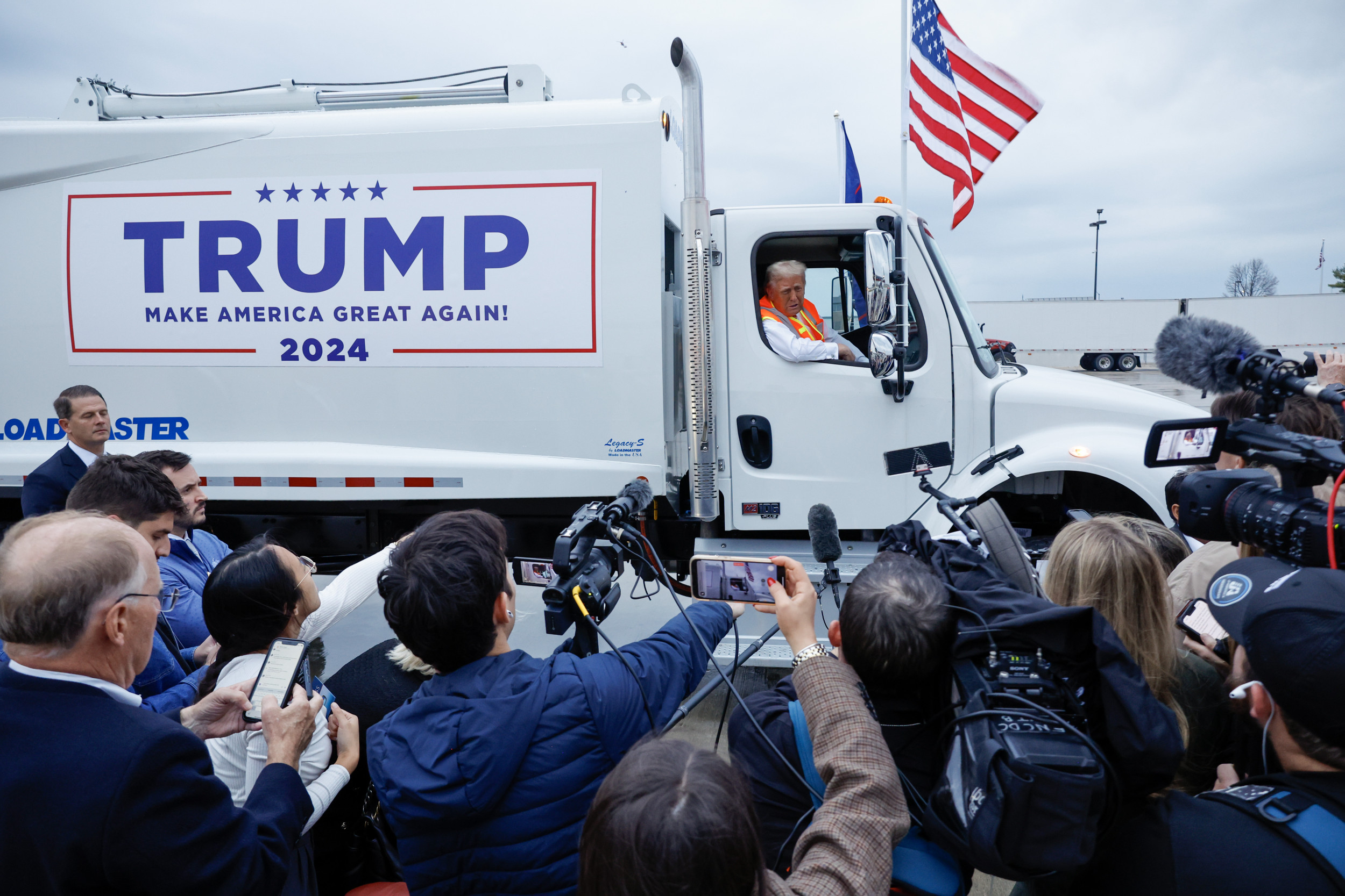 Video of Donald Trump 'Struggling' to Enter Garbage Truck Goes Viral