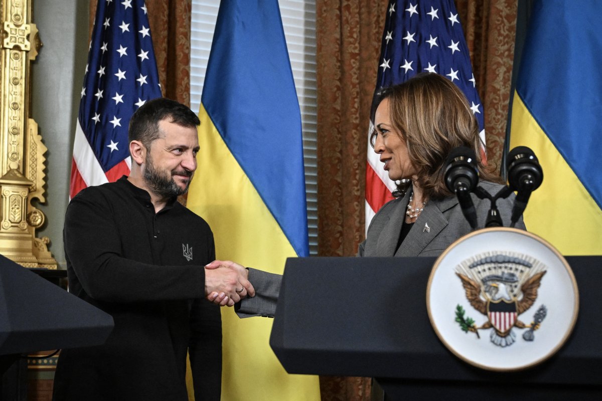 Kamala Harris and Volodymyr Zelensky