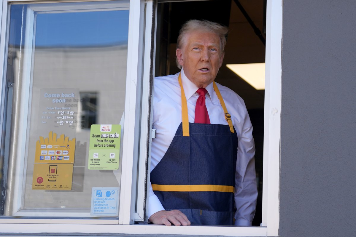 Trump at the McDonalds drive-thru window