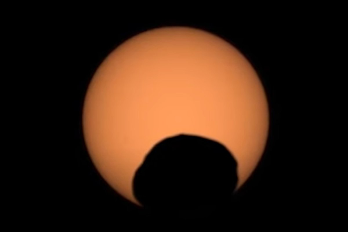 martian eclipse