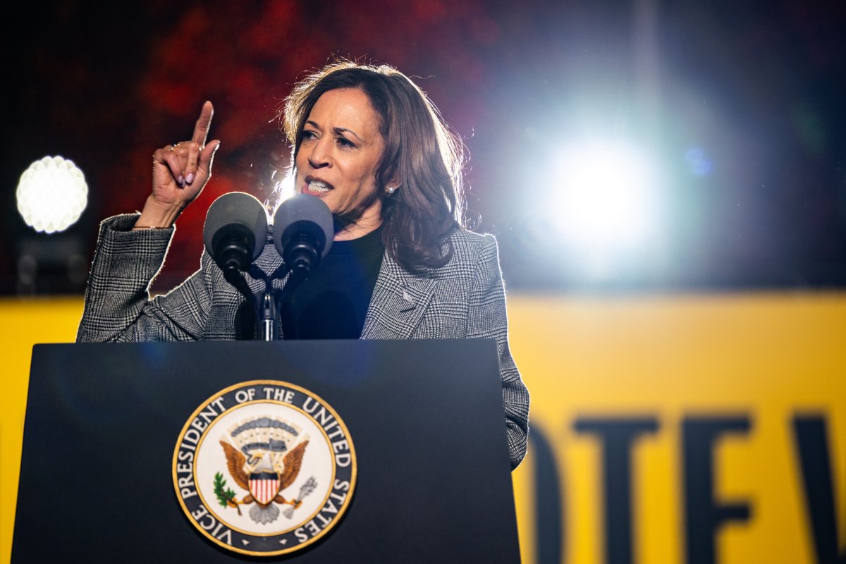 Kamala Harris Michigan Moore