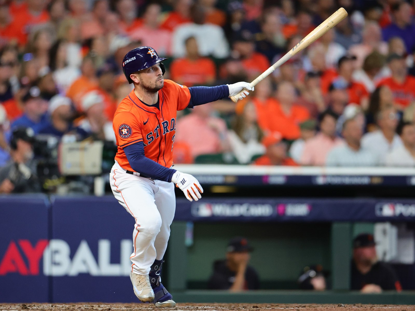 Astros Predicted to Spend $297 Million on Two Top Free-Agent Sluggers - Newsweek