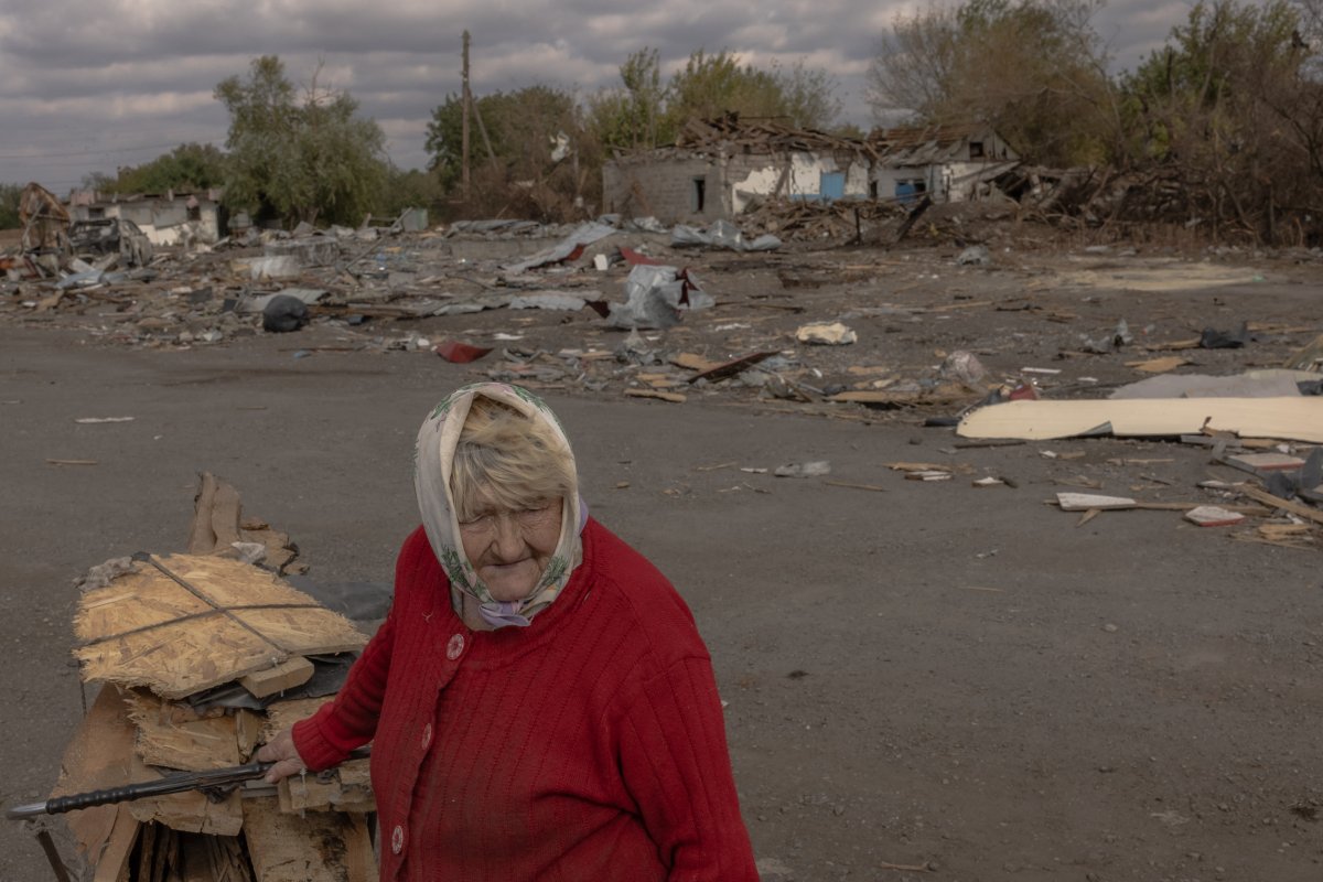 Girl in Pokrovsk, Donetsk field