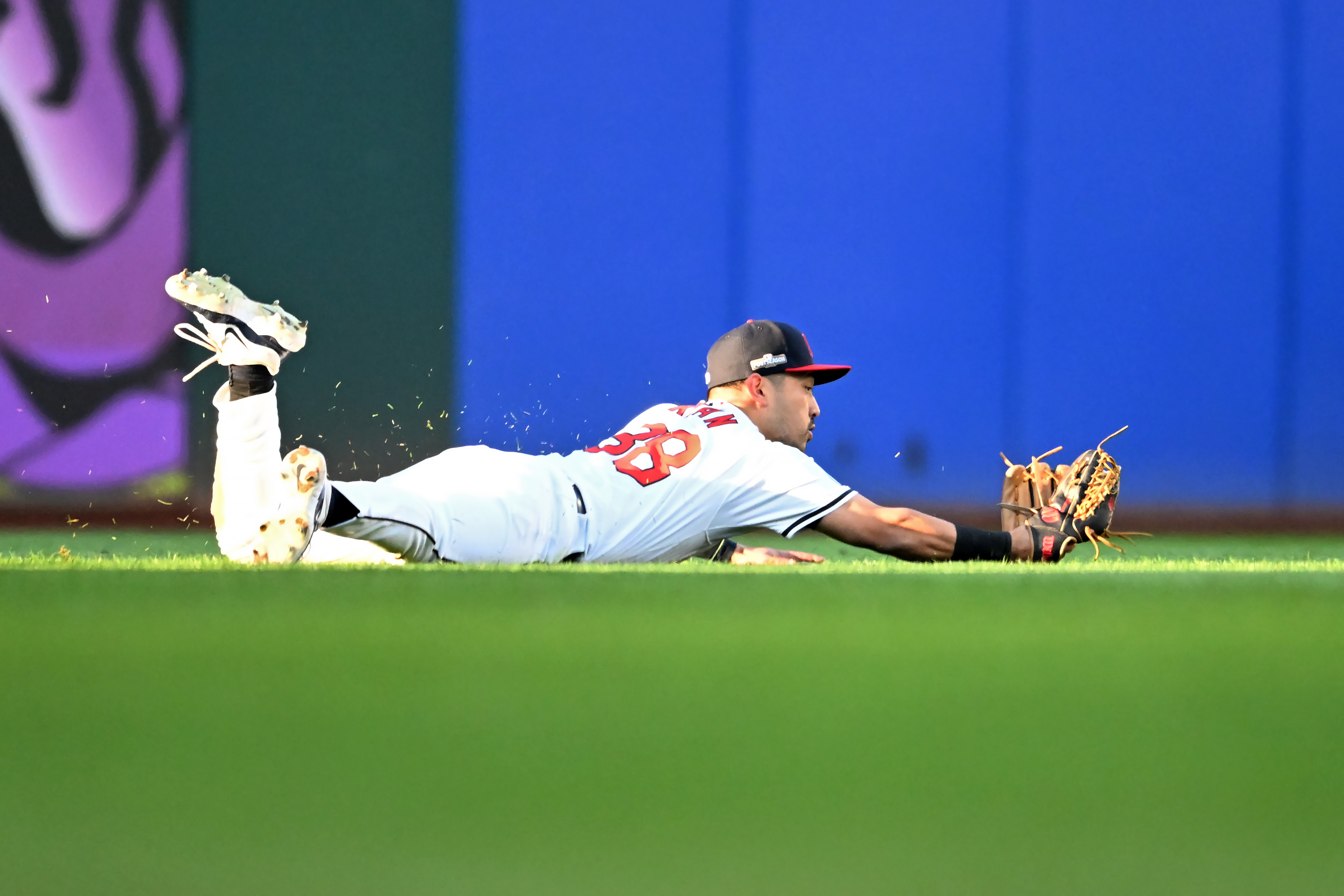 MLB Announces 2024 Rawlings Gold Glove Winners