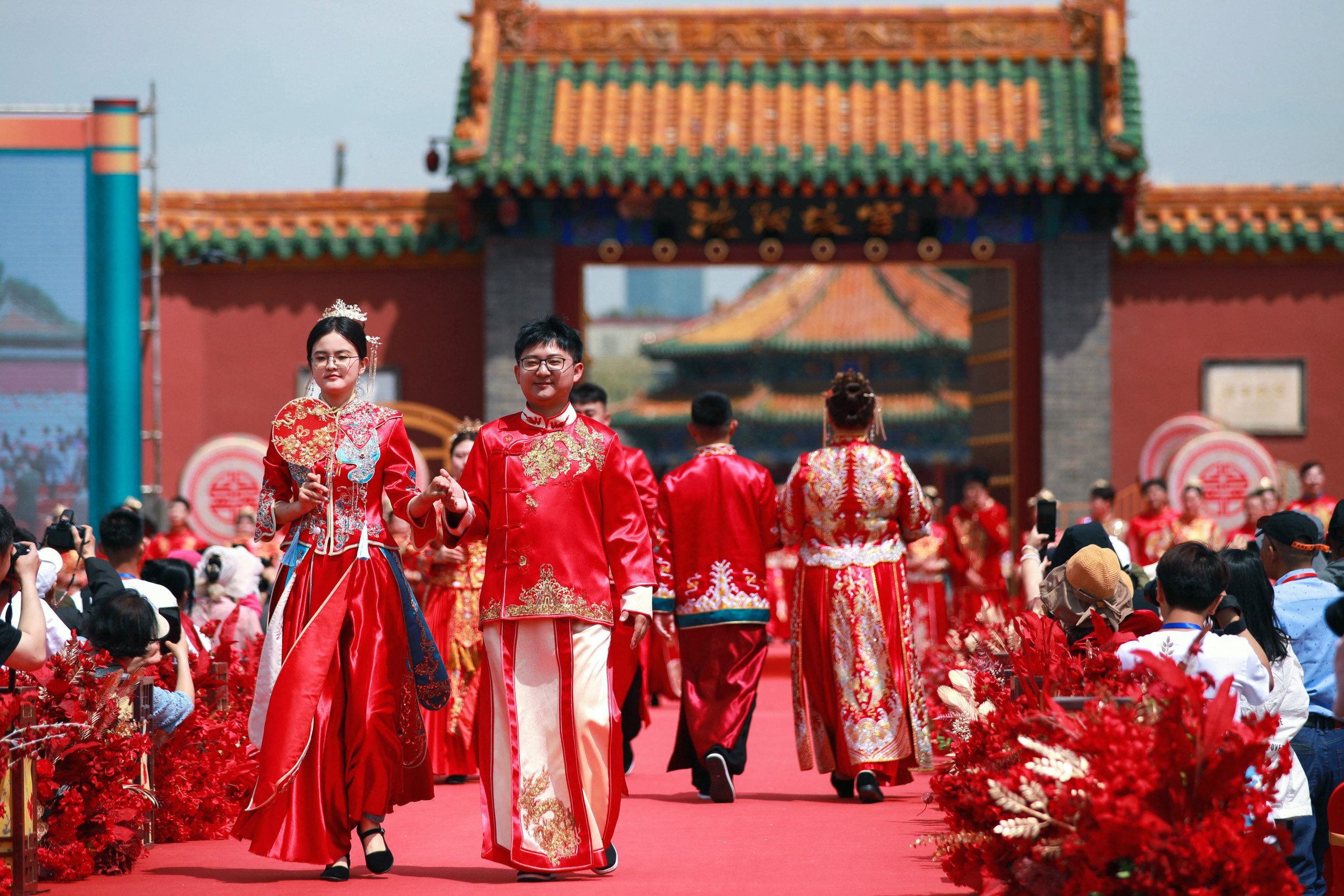China Marriage Data Spells Bad News as Birth Rate Struggles