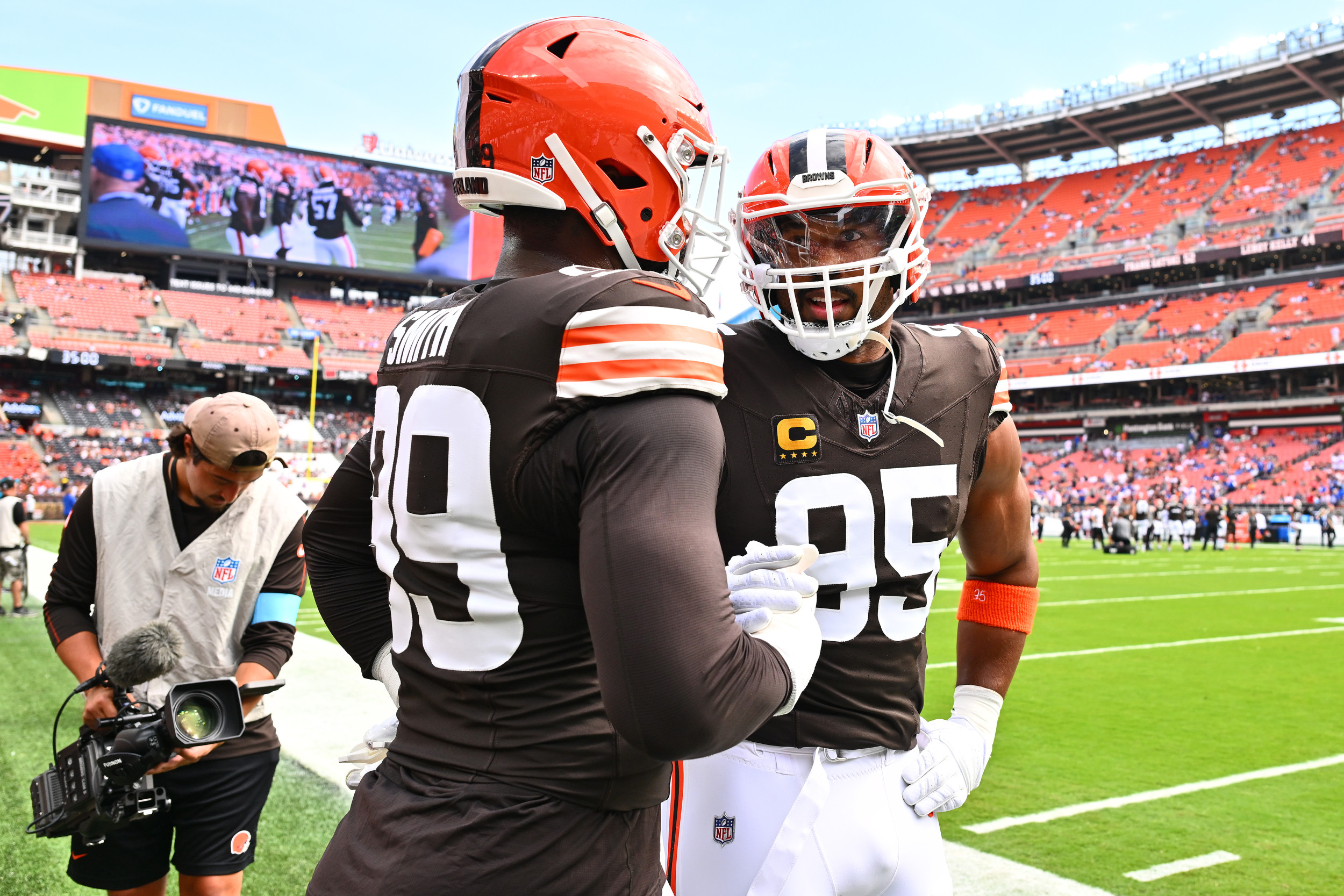 Lions Trade For All-Pro Browns Defensive End in Blockbuster Trade